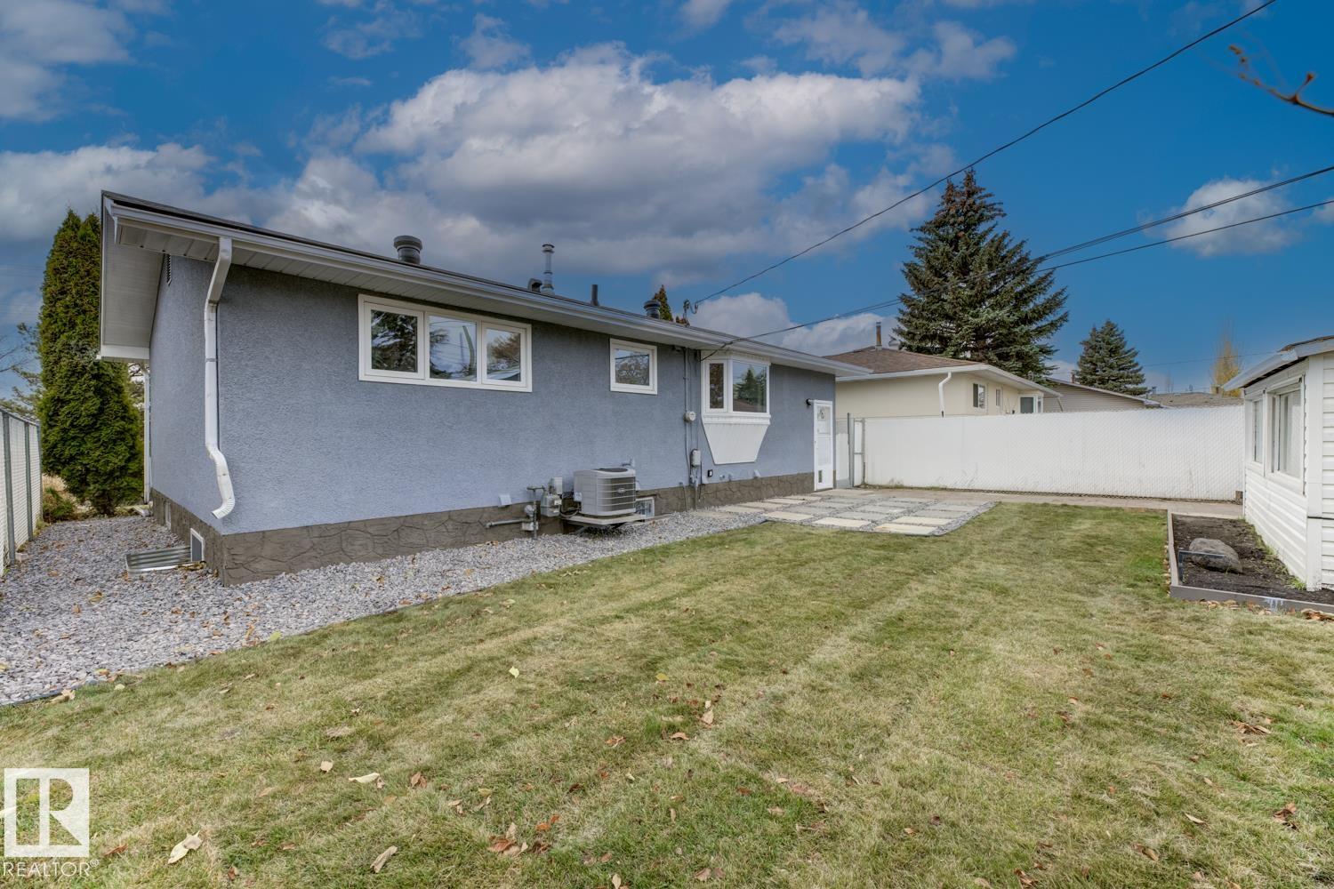 Photo 29 at 6208 137 Avenue NW, York, Edmonton