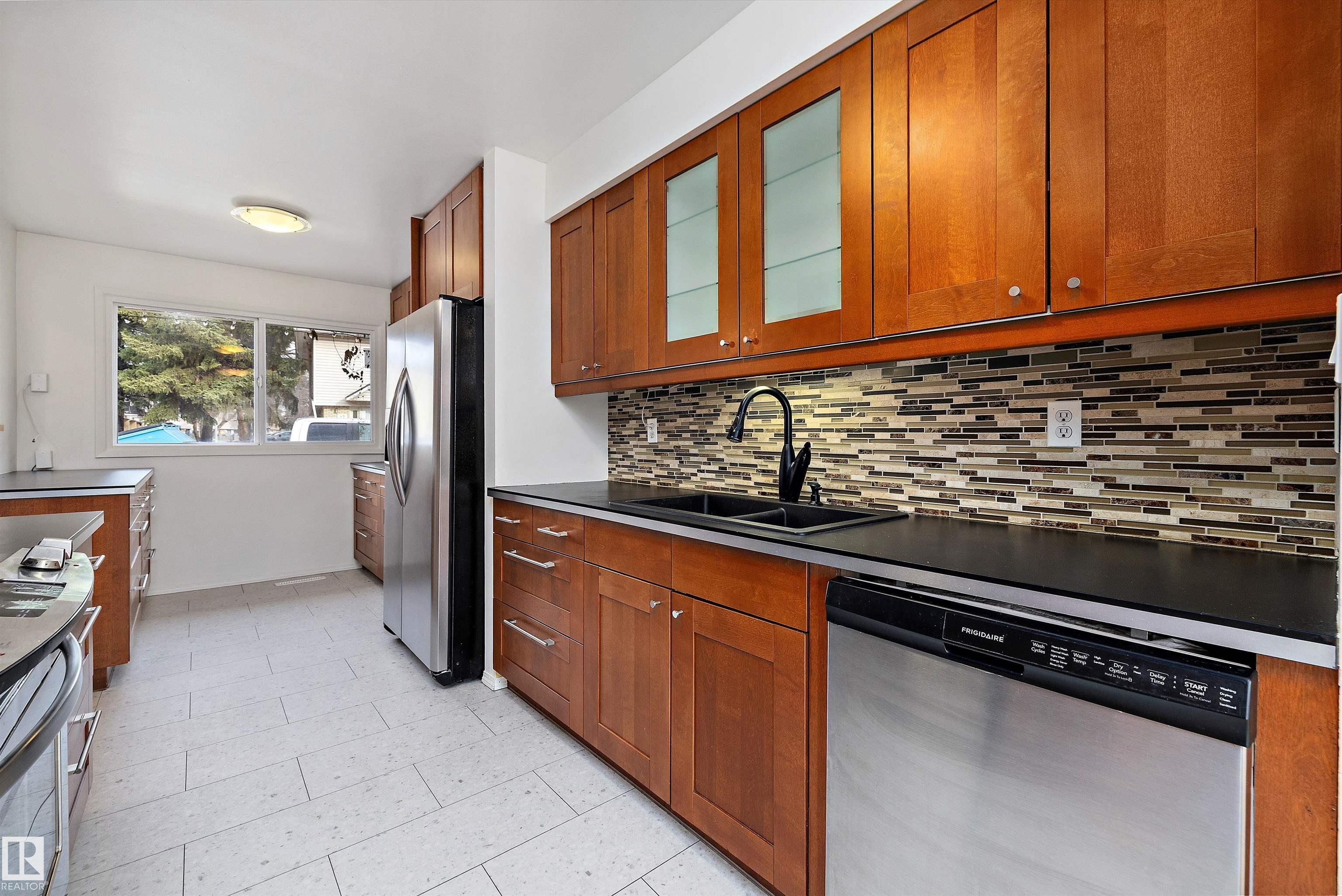 Photo 23 at 47 Royal Road NW, Royal Gardens, Edmonton