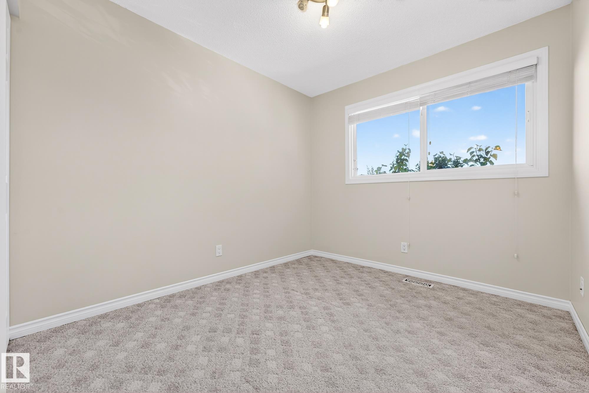 Photo 20 at 15227 54 Street NW, Casselman, Edmonton