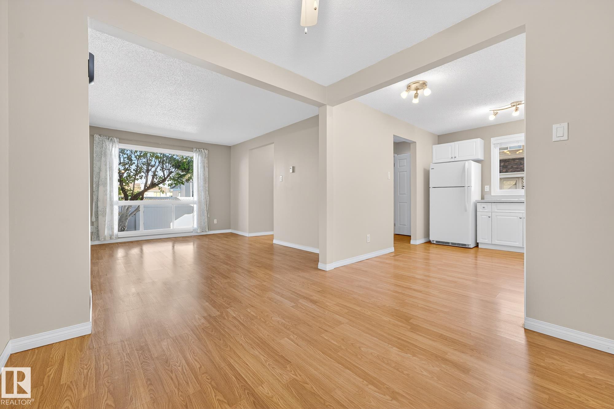 Photo 8 at 15227 54 Street NW, Casselman, Edmonton