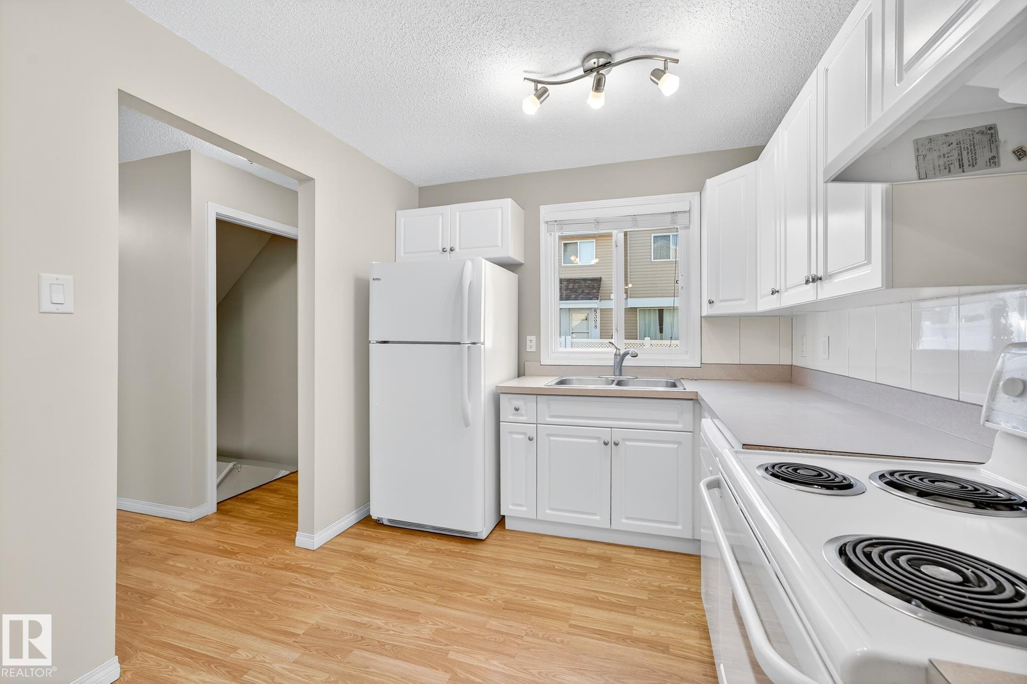 Photo 10 at 15227 54 Street NW, Casselman, Edmonton