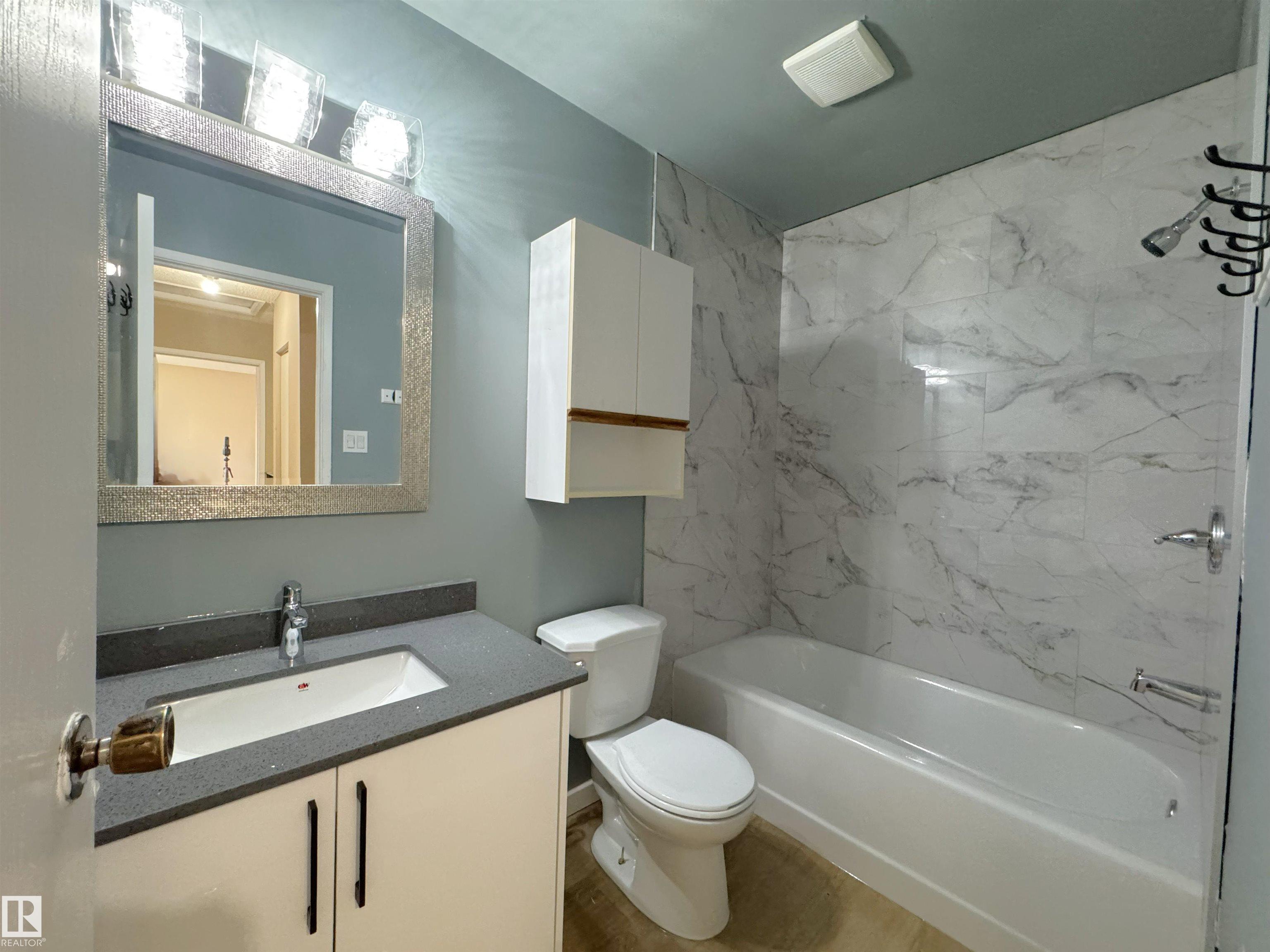 Photo 22 at 15 Woodvale Village NW, Greenview, Edmonton