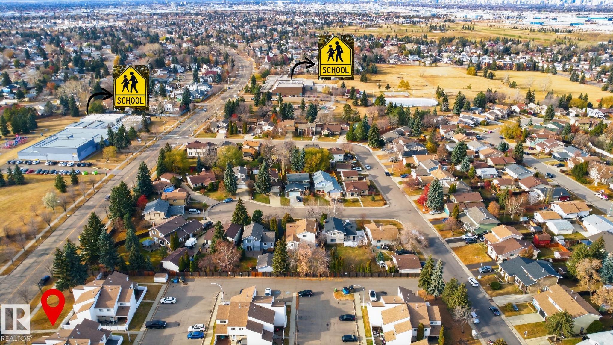 Photo 4 at 15 Woodvale Village NW, Greenview, Edmonton