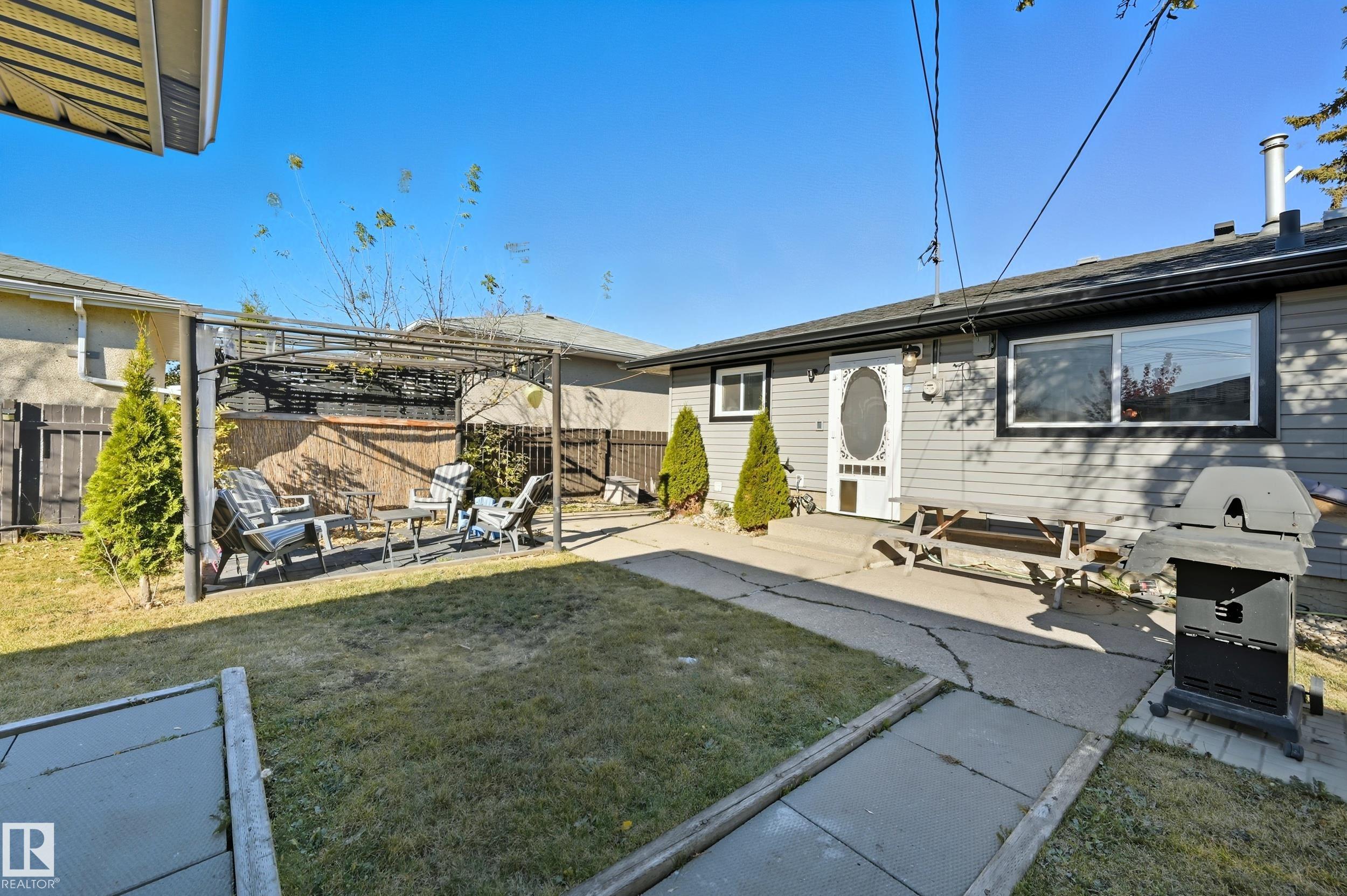 Photo 28 at 8015 130 Avenue NW, Balwin, Edmonton