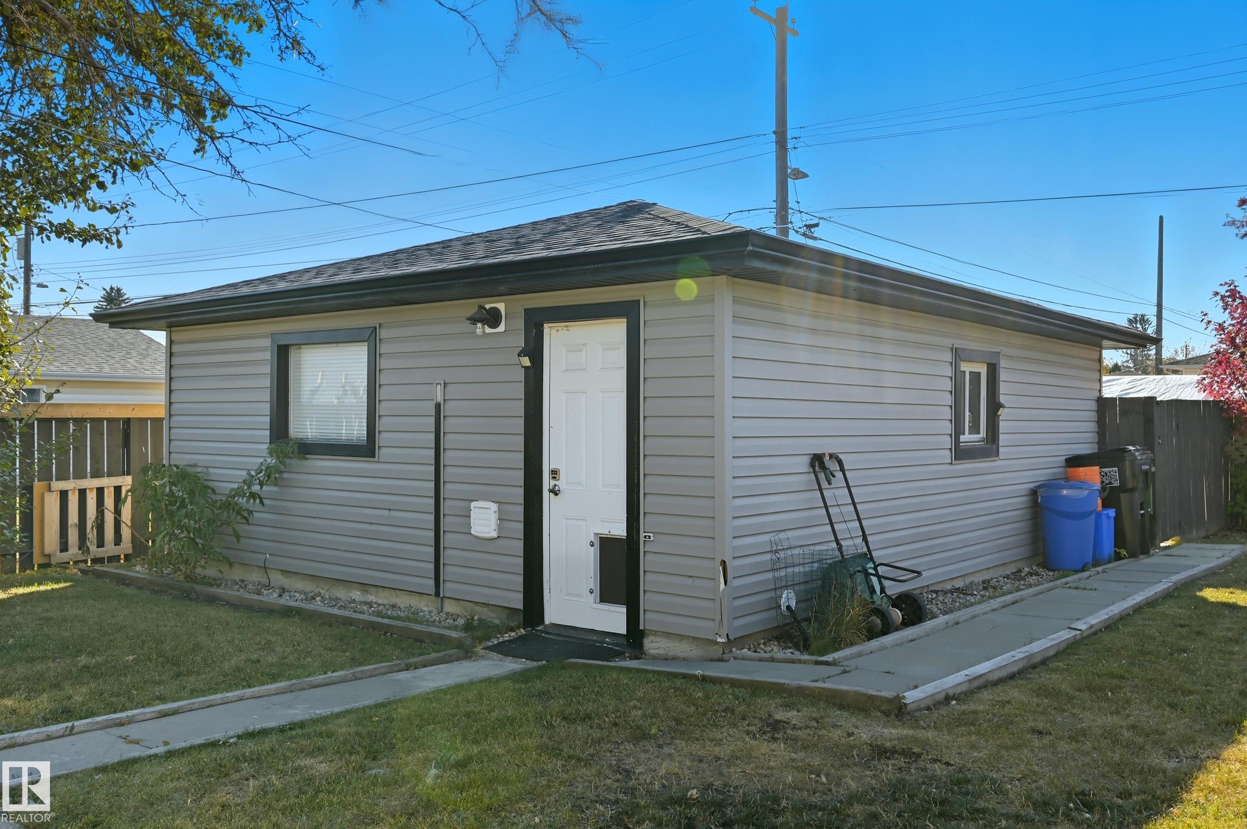 Photo 29 at 8015 130 Avenue NW, Balwin, Edmonton