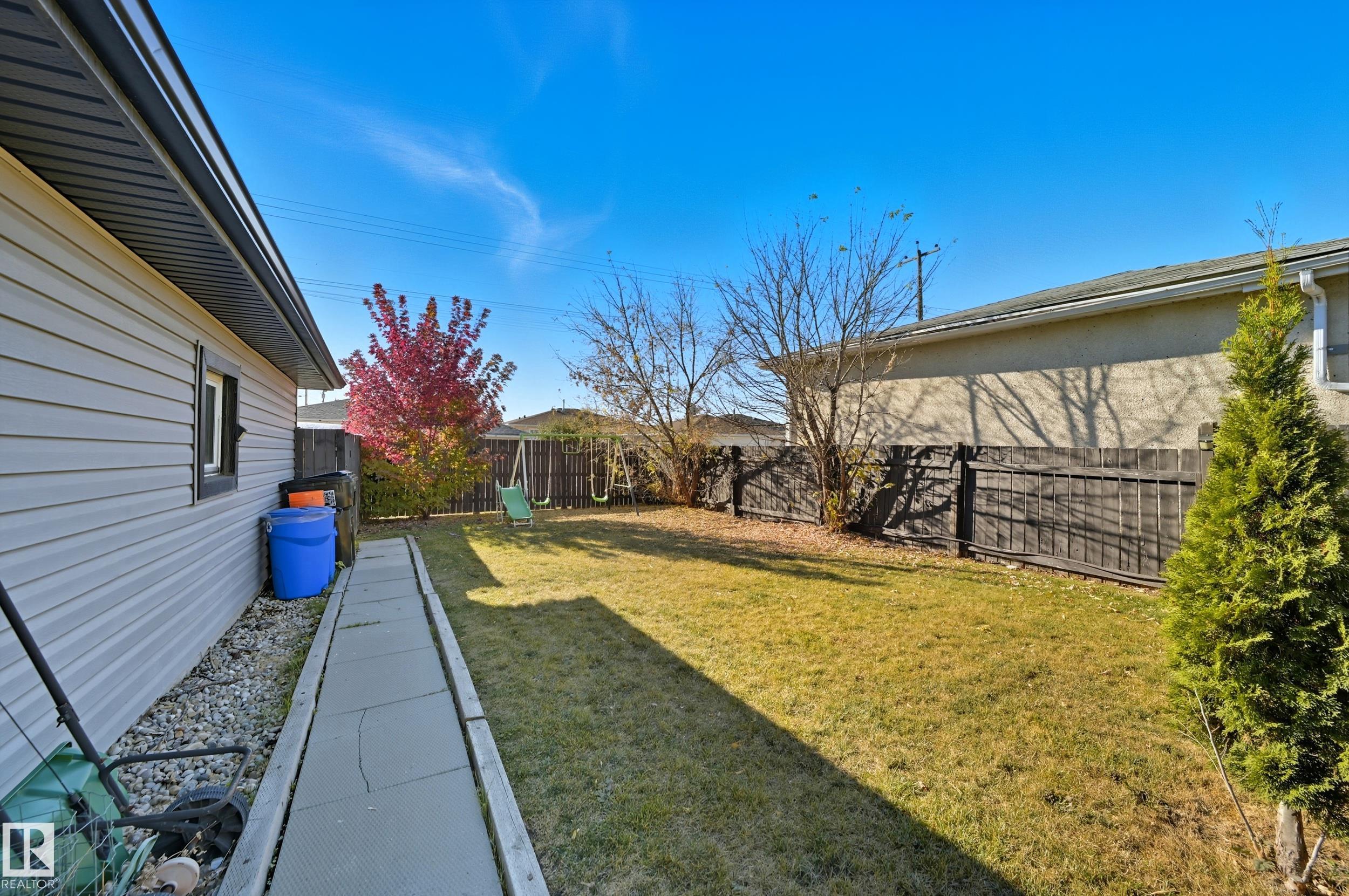 Photo 32 at 8015 130 Avenue NW, Balwin, Edmonton