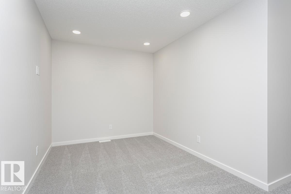 Photo 8 at 4297 Kinglet Drive NW, Kinglet Gardens, Edmonton