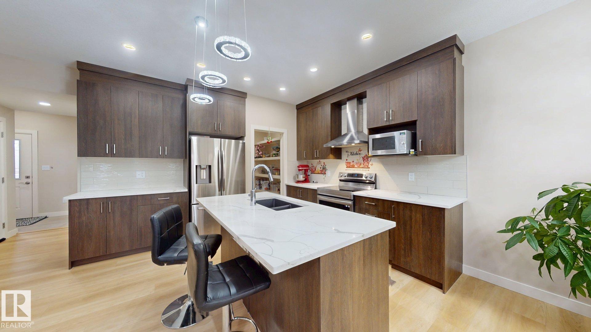 Photo 10 at 1459 Cherniak Way SW, Cavanagh, Edmonton