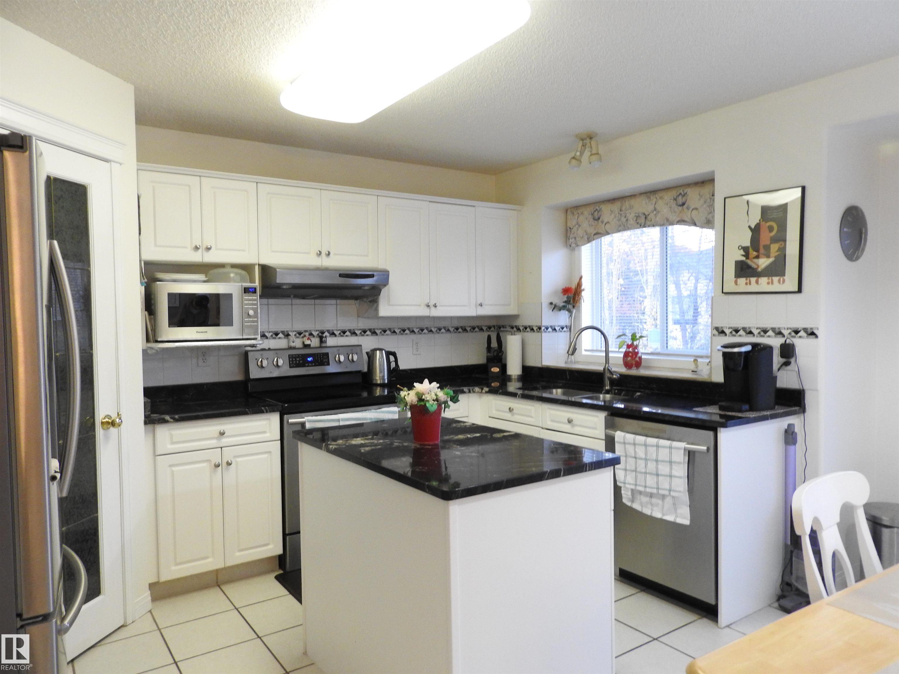 Photo 3 at 1171 Carter Crest Road NW, Carter Crest, Edmonton