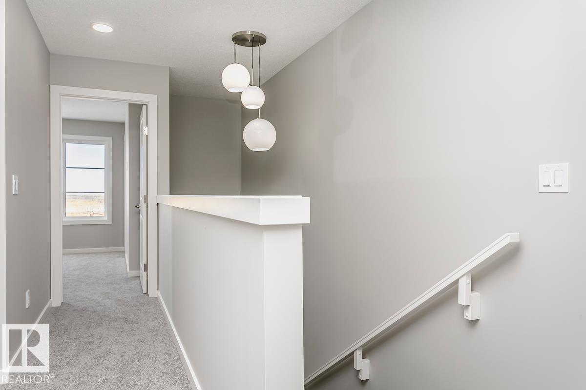 Photo 7 at 4303 Kinglet Drive NW, Kinglet Gardens, Edmonton