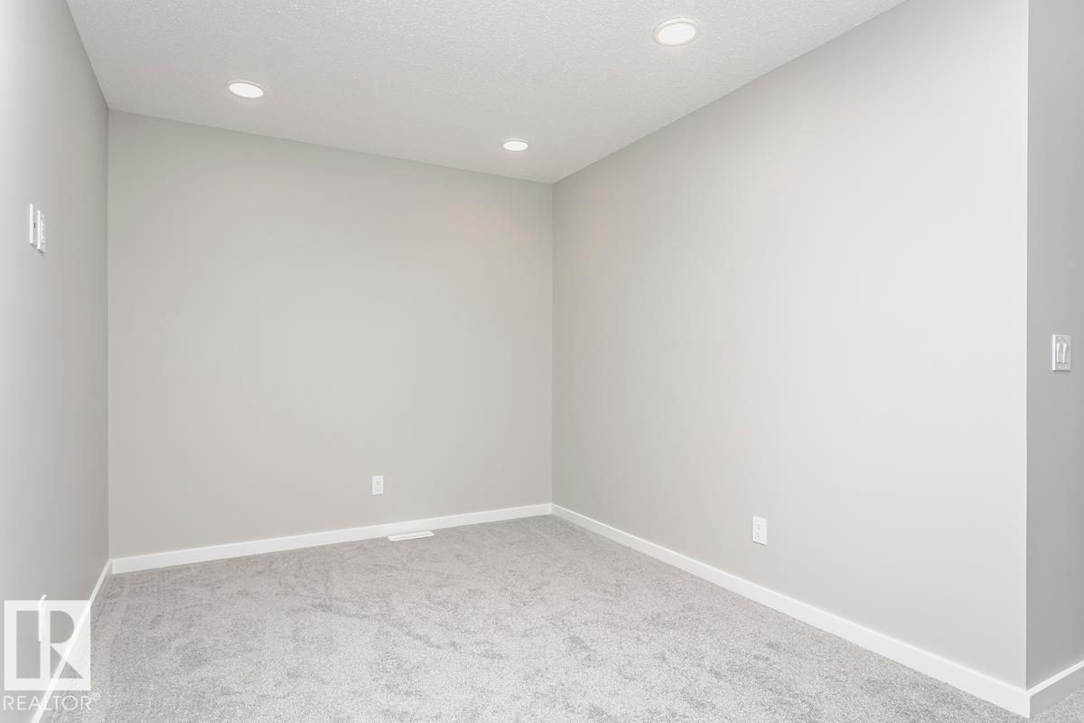 Photo 8 at 4303 Kinglet Drive NW, Kinglet Gardens, Edmonton