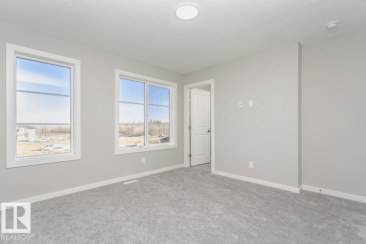 Photo 9 at 4303 Kinglet Drive NW, Kinglet Gardens, Edmonton