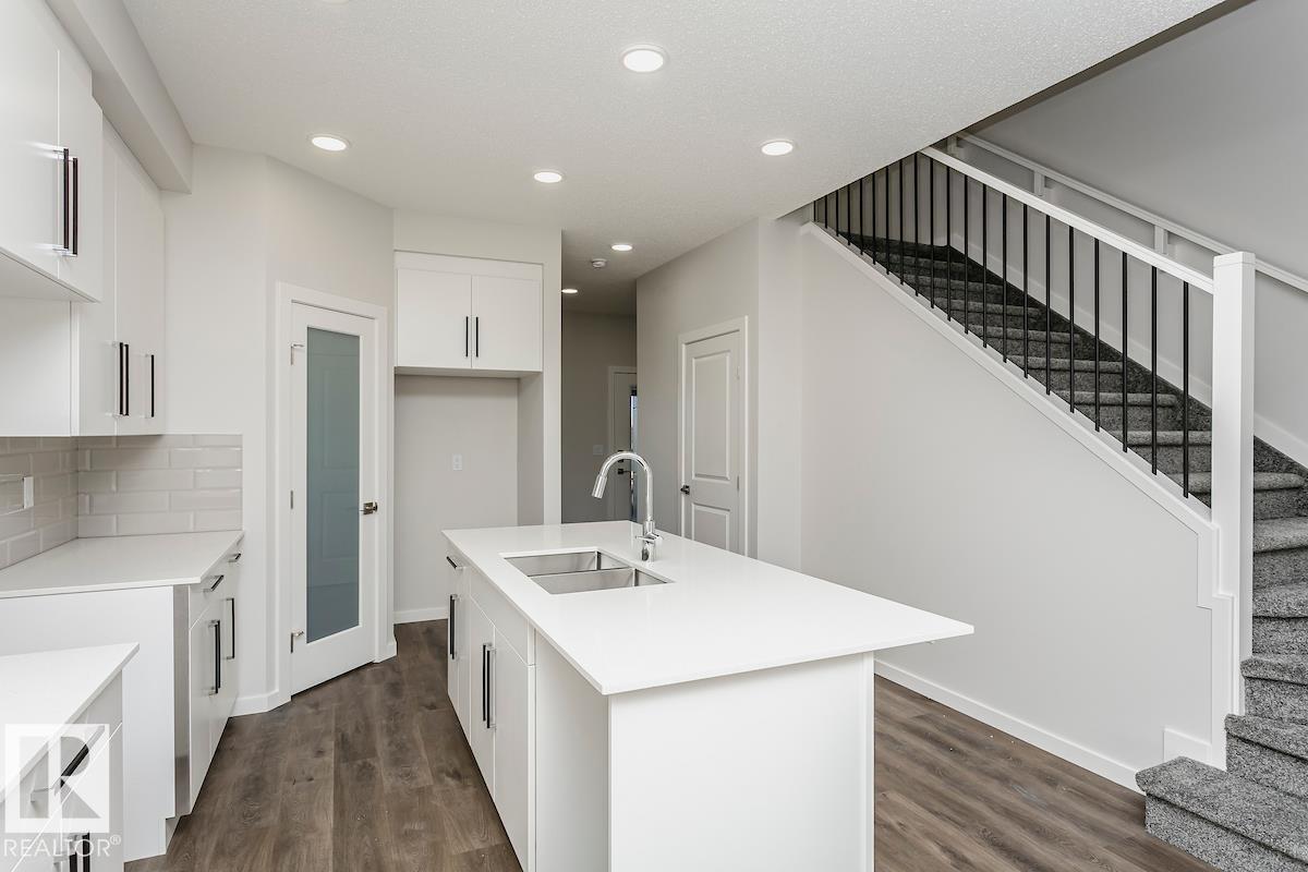 Photo 7 at 4299 Kinglet Drive NW, Kinglet Gardens, Edmonton