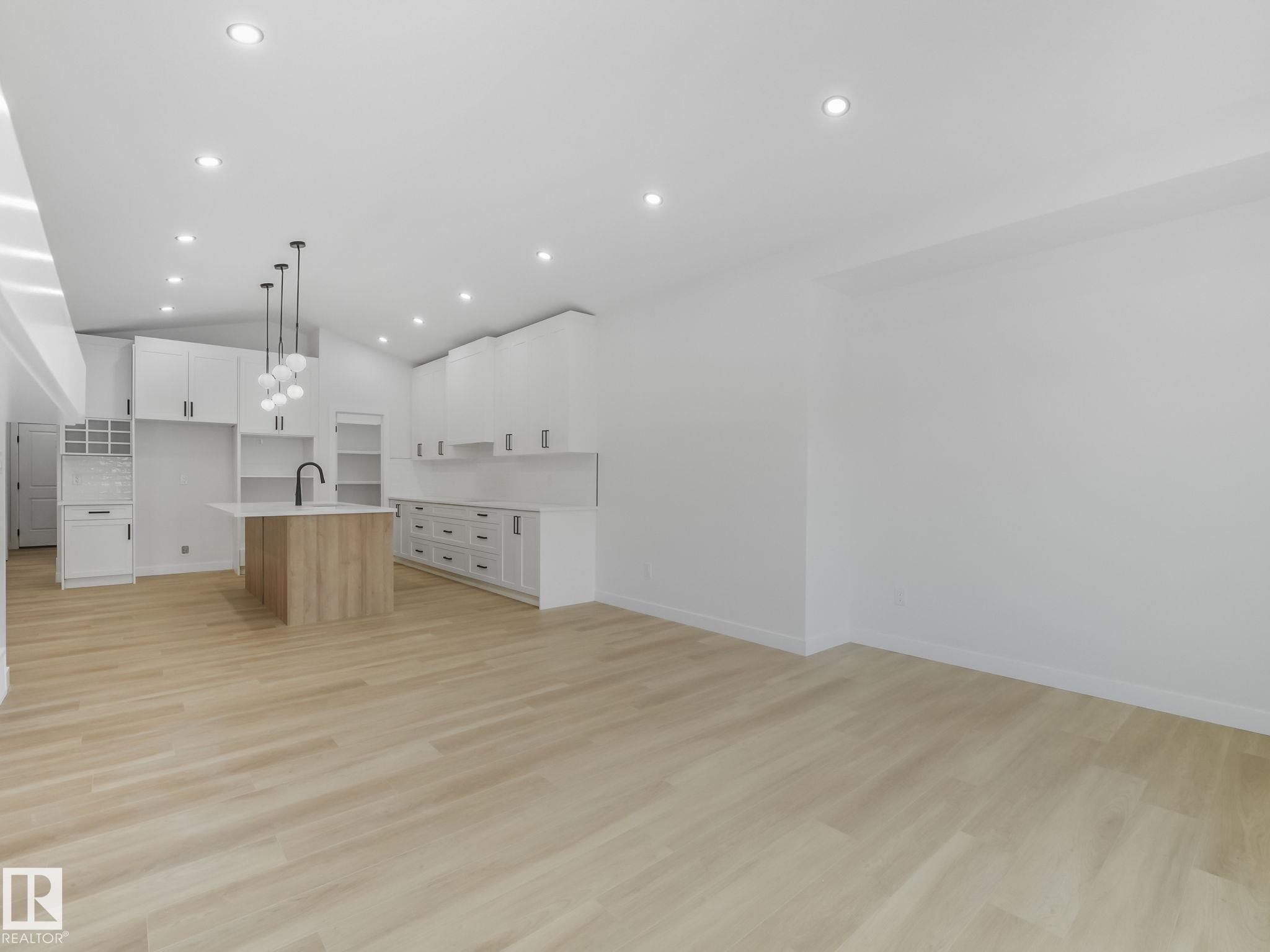 Photo 16 at 3138 Magpie Way NW, Starling, Edmonton