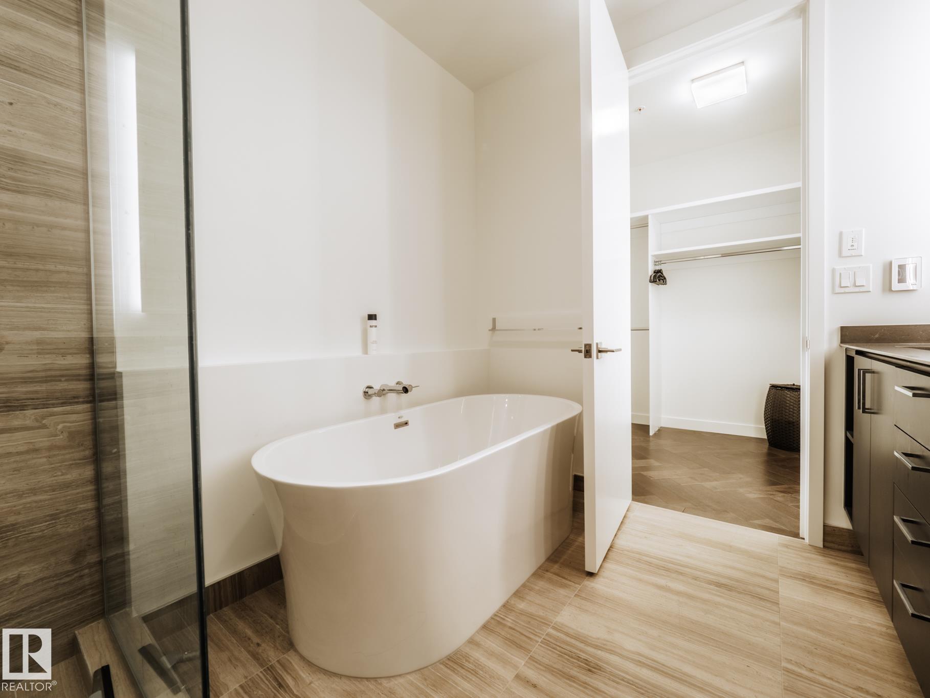 Photo 27 at 4402 - 10360 102 Street NW, Downtown, Edmonton