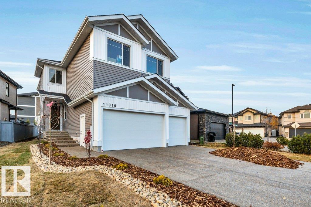 Photo 3 at 11010 174a Avenue NW, Chambery, Edmonton