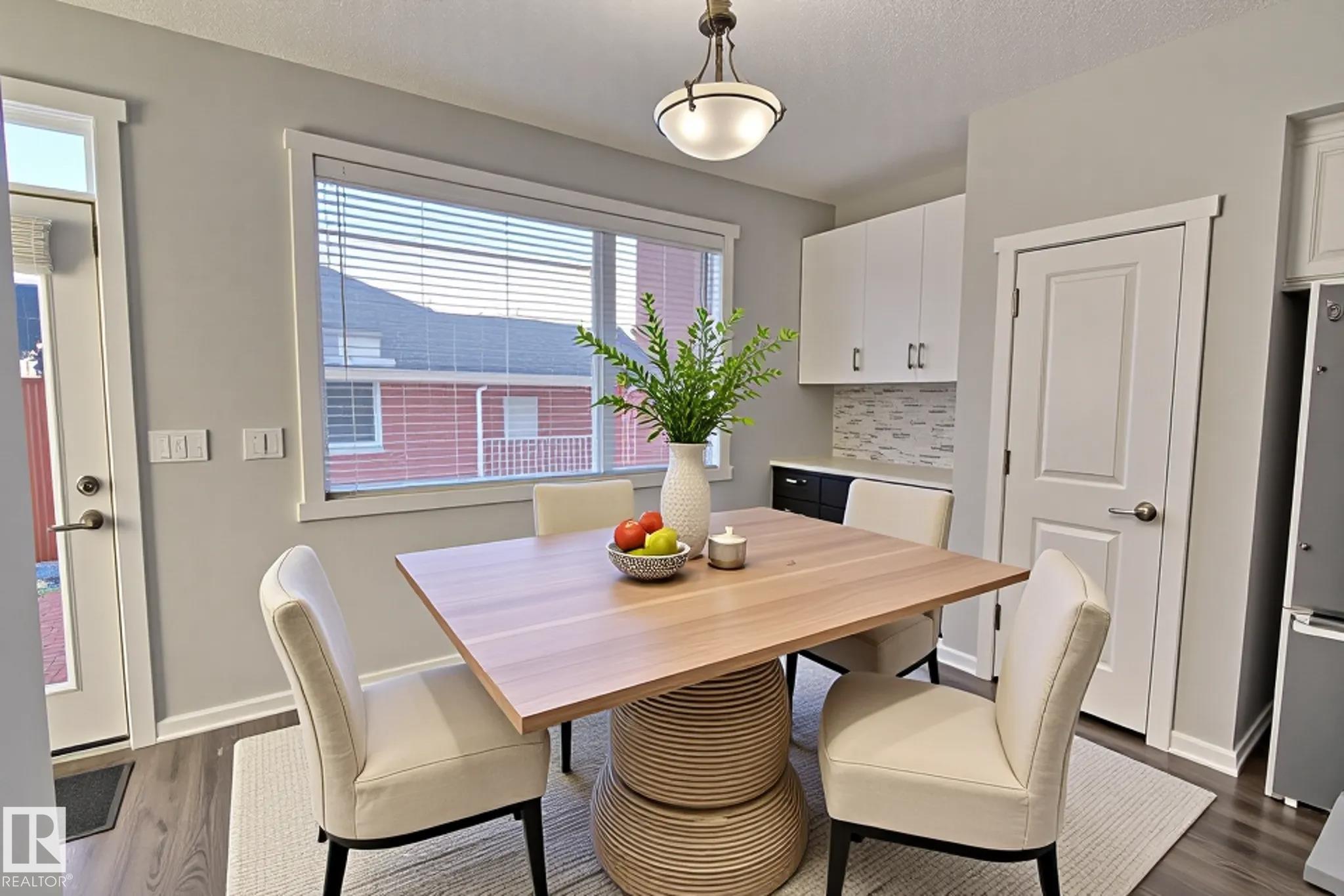 Photo 9 at 2271 Glenridding Boulevard SW, Glenridding Heights, Edmonton