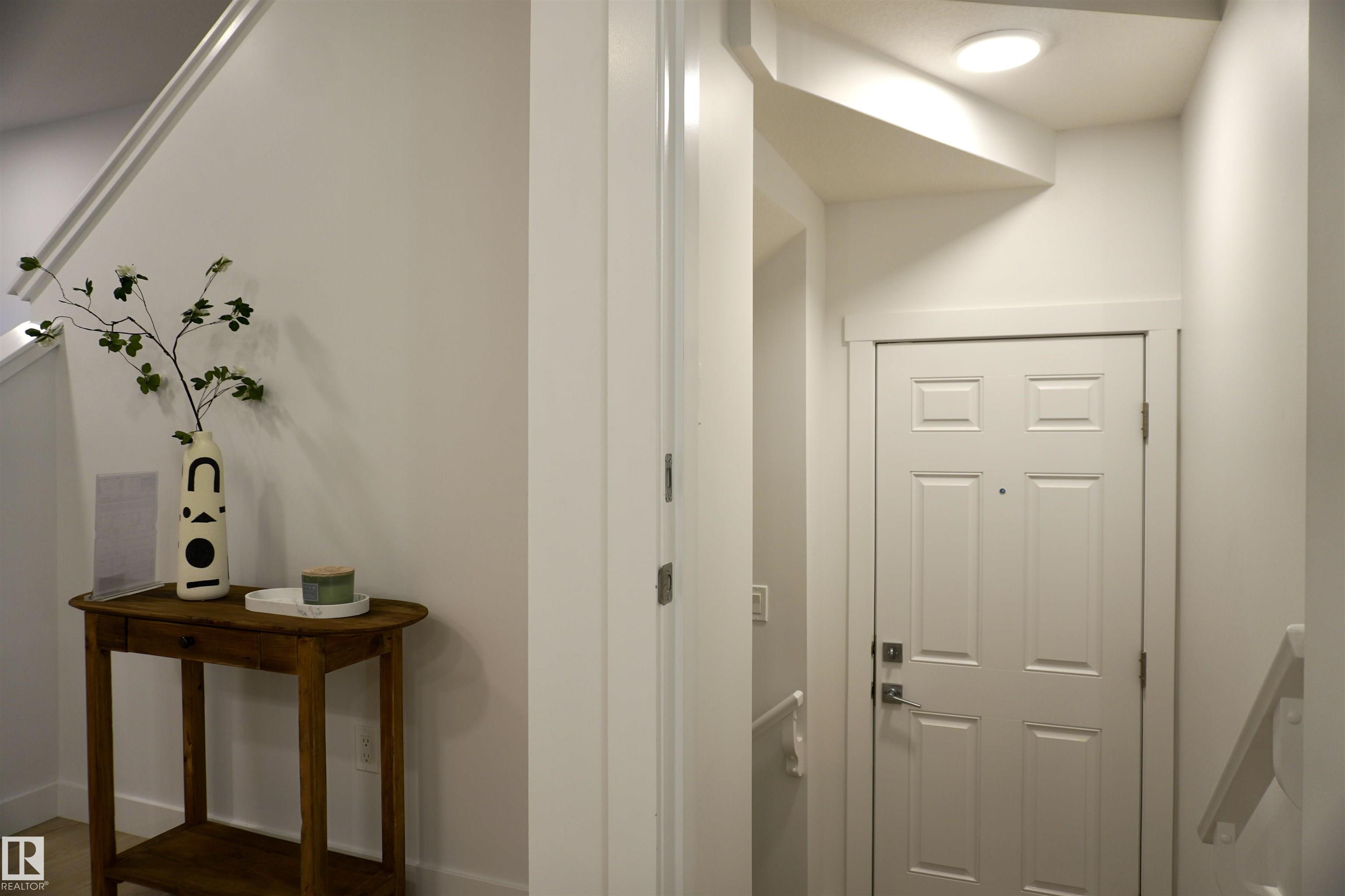 Photo 11 at 637 Kinglet Boulevard NW, Kinglet Gardens, Edmonton