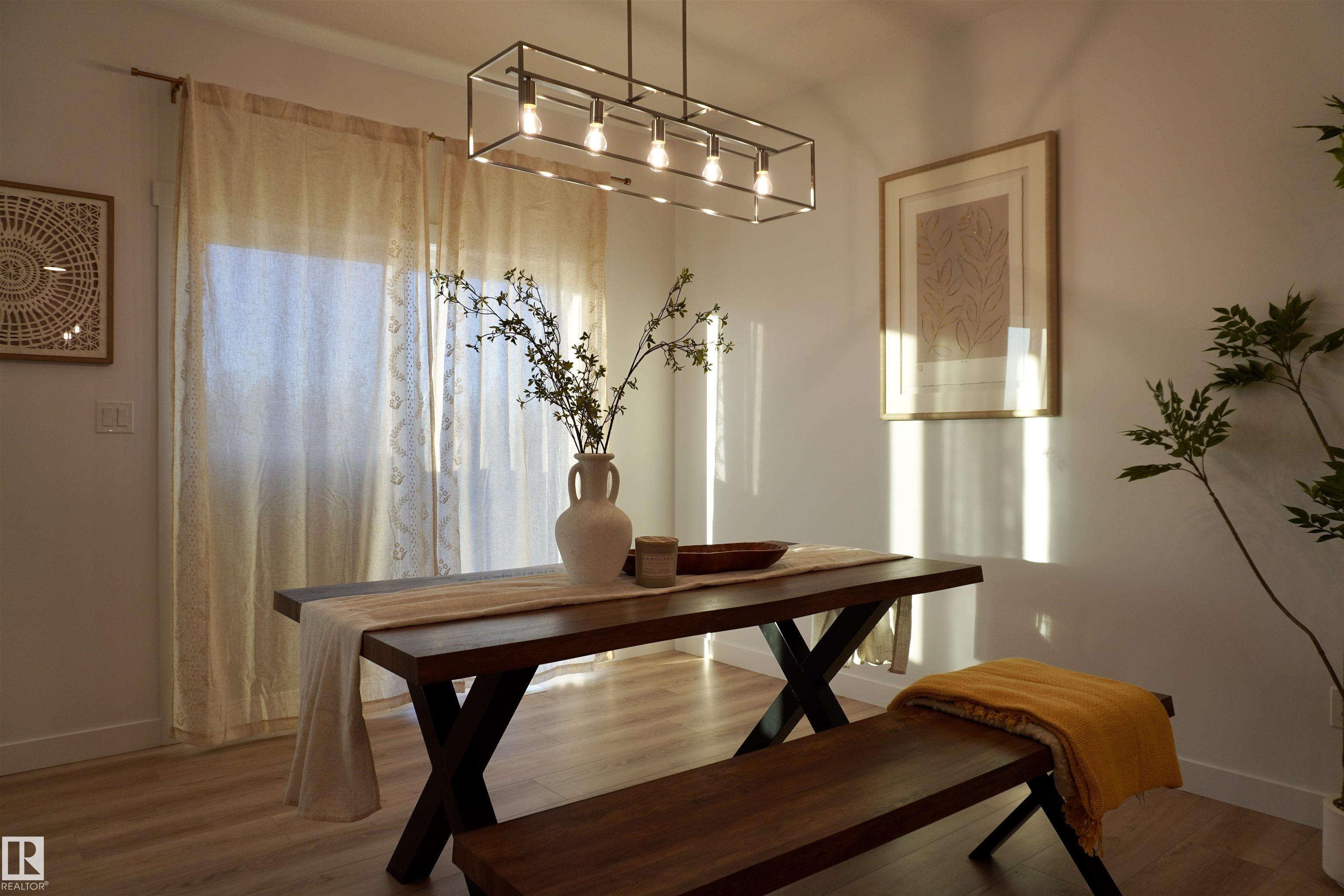 Photo 6 at 637 Kinglet Boulevard NW, Kinglet Gardens, Edmonton