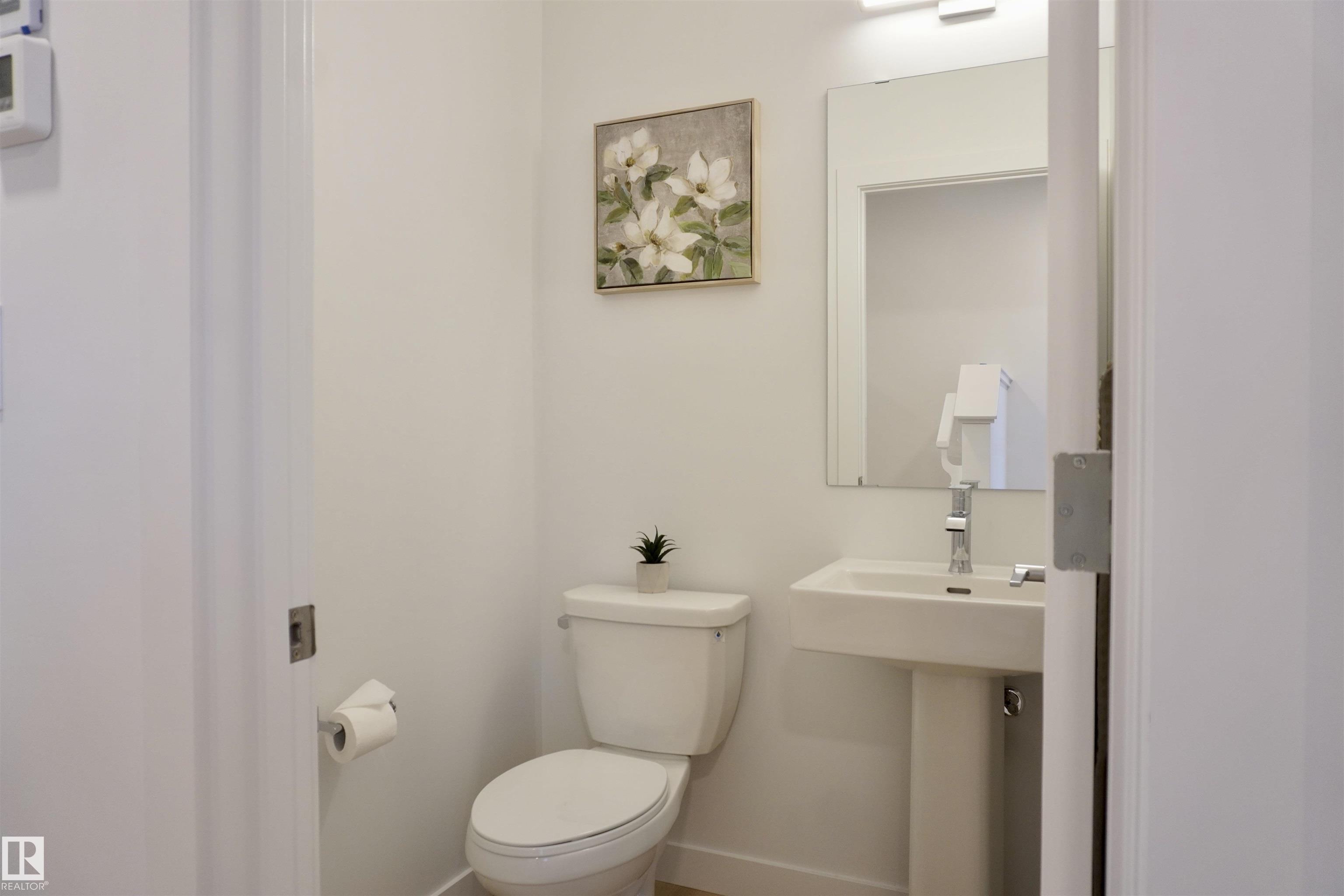 Photo 9 at 637 Kinglet Boulevard NW, Kinglet Gardens, Edmonton