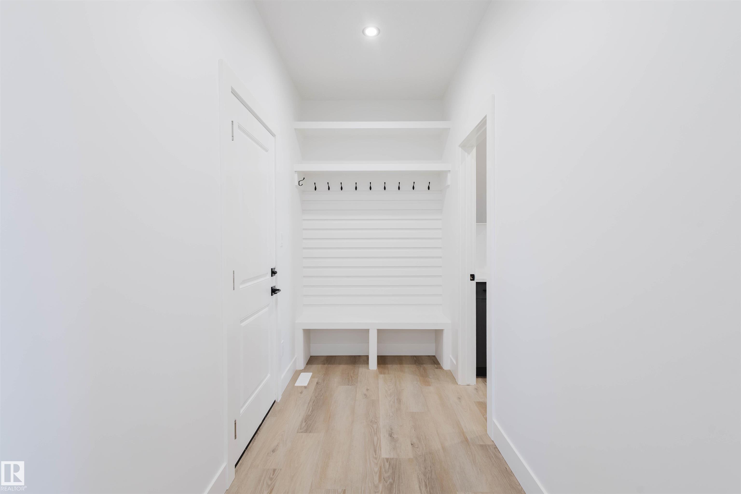 Photo 3 at 1566 Siskin Link NW, Kinglet Gardens, Edmonton