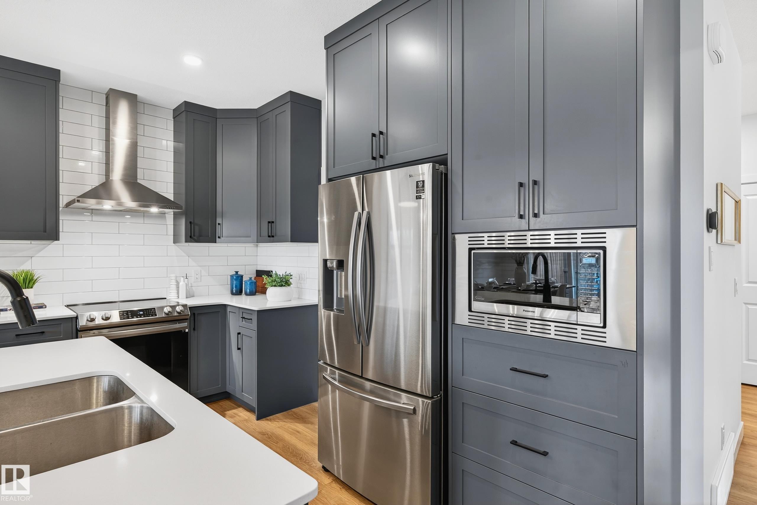 Photo 6 at 16612 30 Avenue SW, Glenridding Ravine, Edmonton