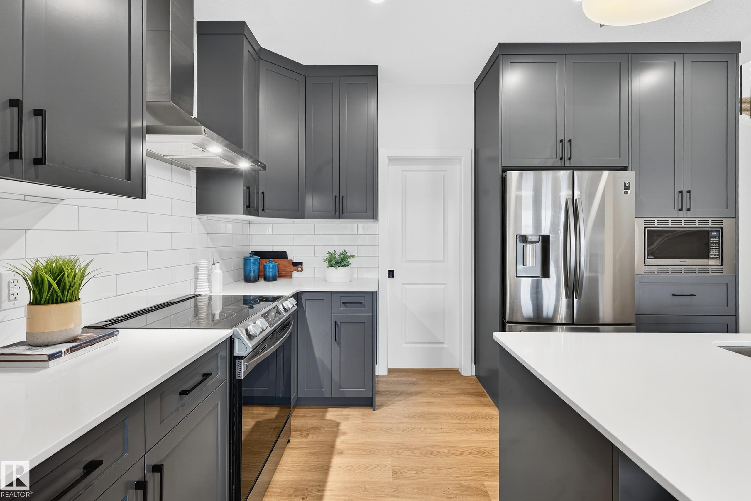 Photo 8 at 16612 30 Avenue SW, Glenridding Ravine, Edmonton