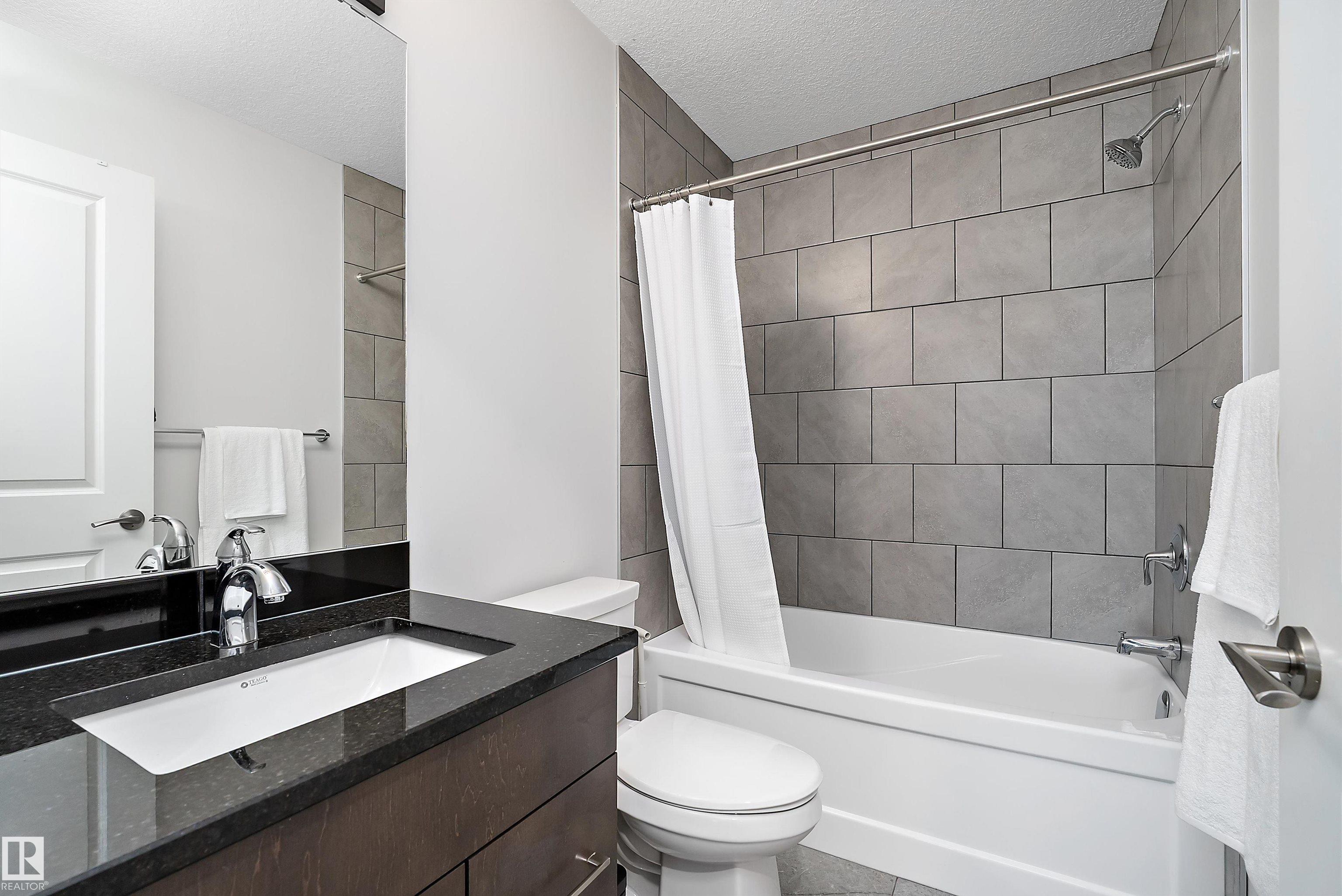 Photo 23 at 22124 87 Avenue NW, Rosenthal, Edmonton