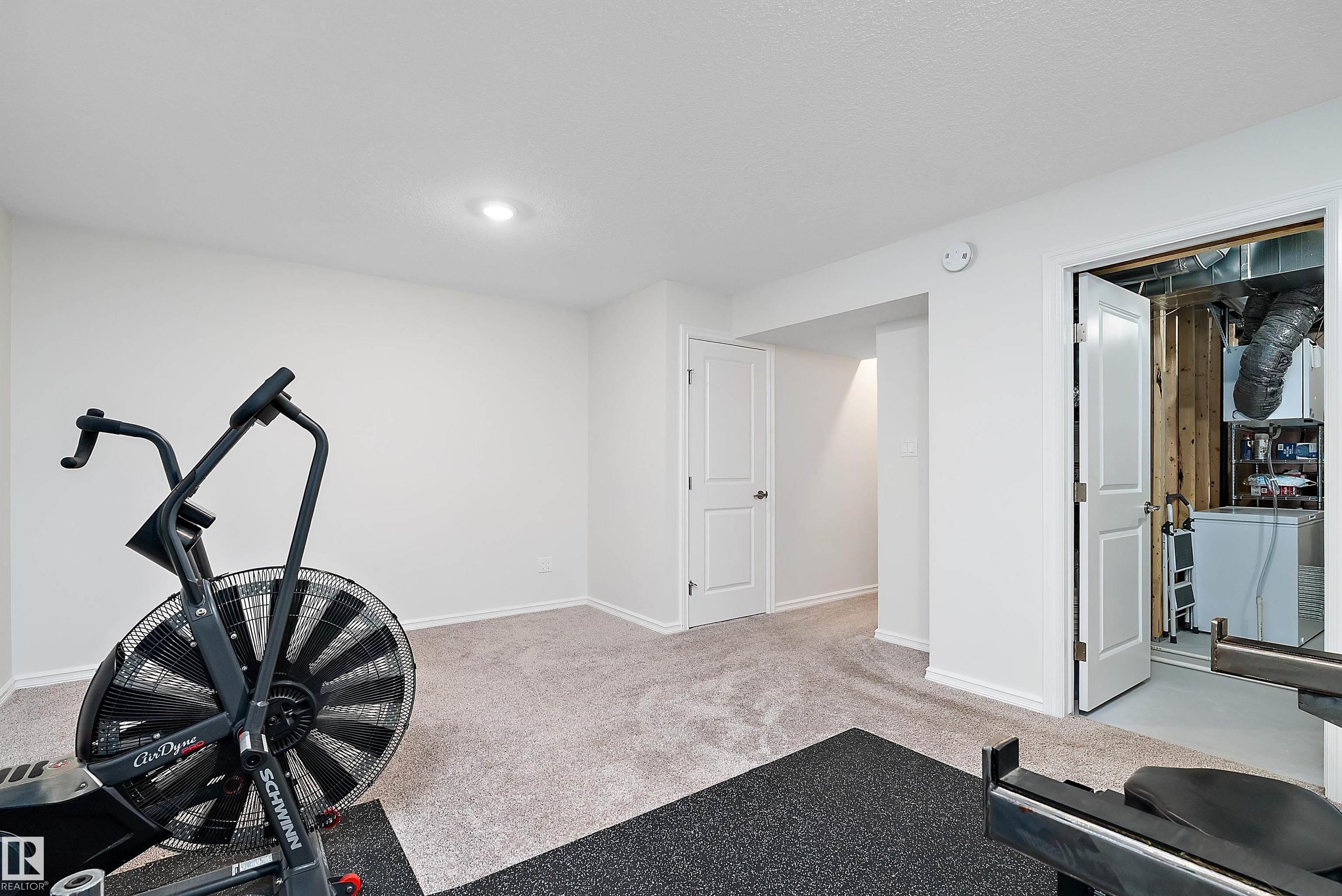 Photo 32 at 22124 87 Avenue NW, Rosenthal, Edmonton