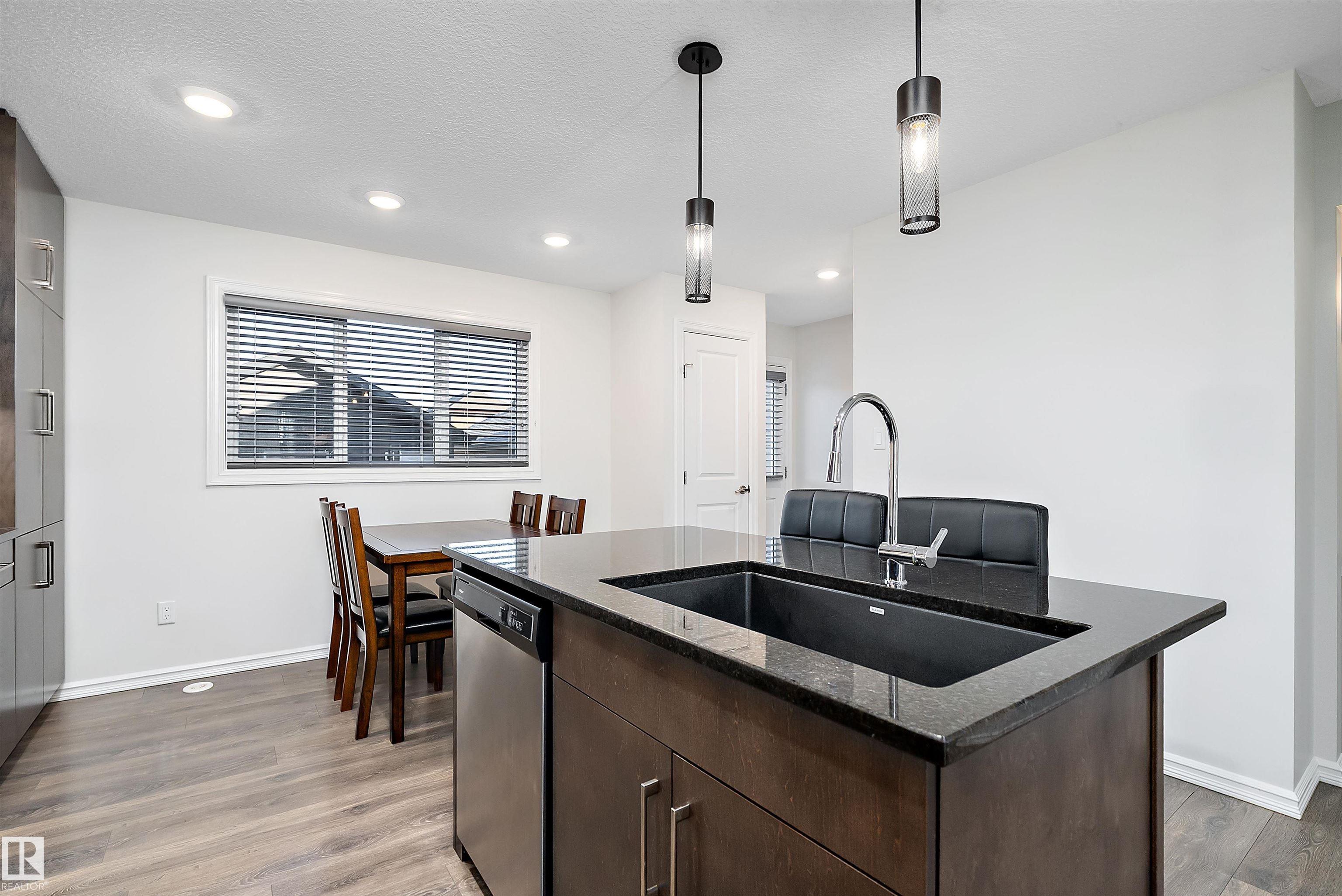 Photo 9 at 22124 87 Avenue NW, Rosenthal, Edmonton