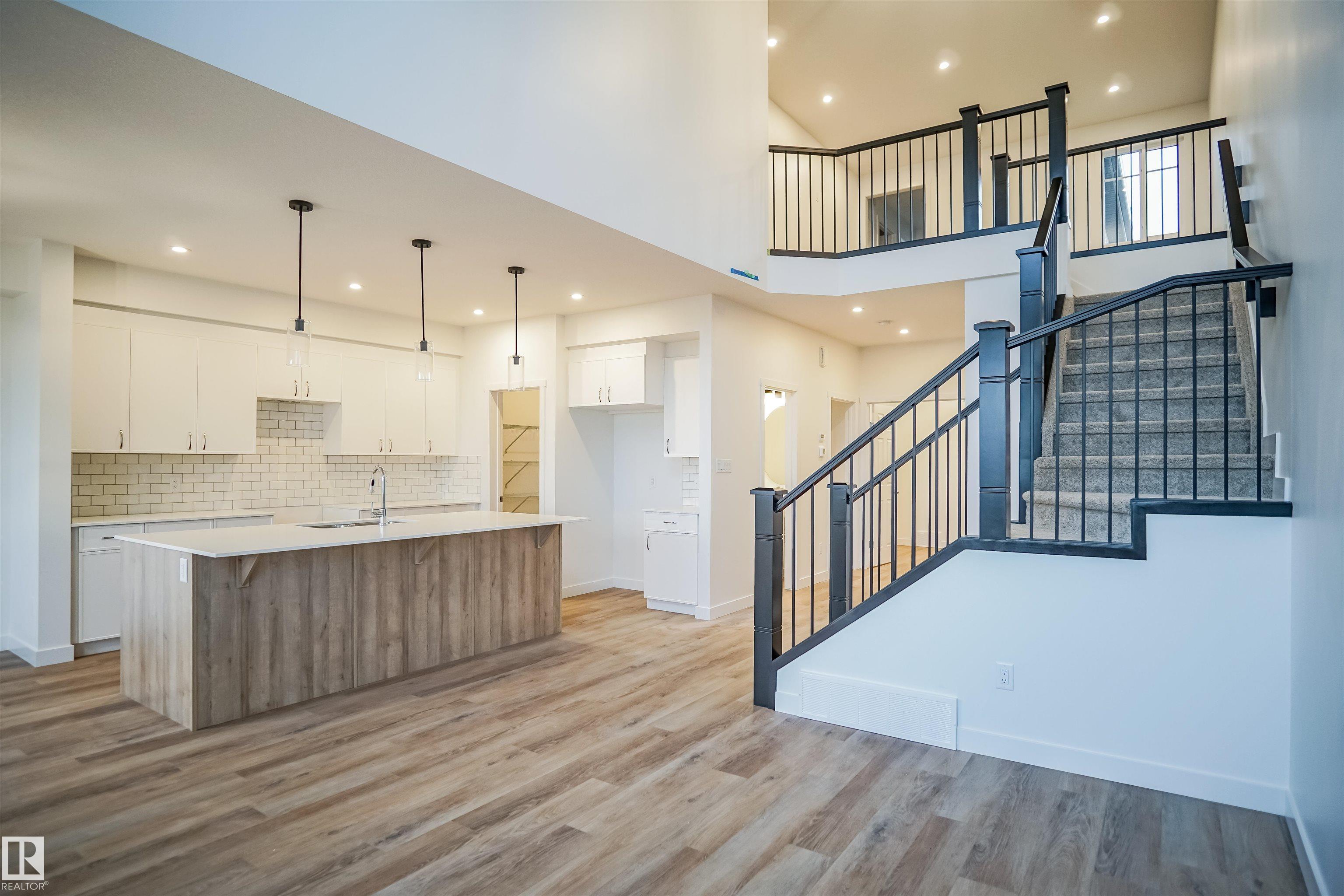 Photo 4 at 1019 14 Avenue NW, Aster, Edmonton