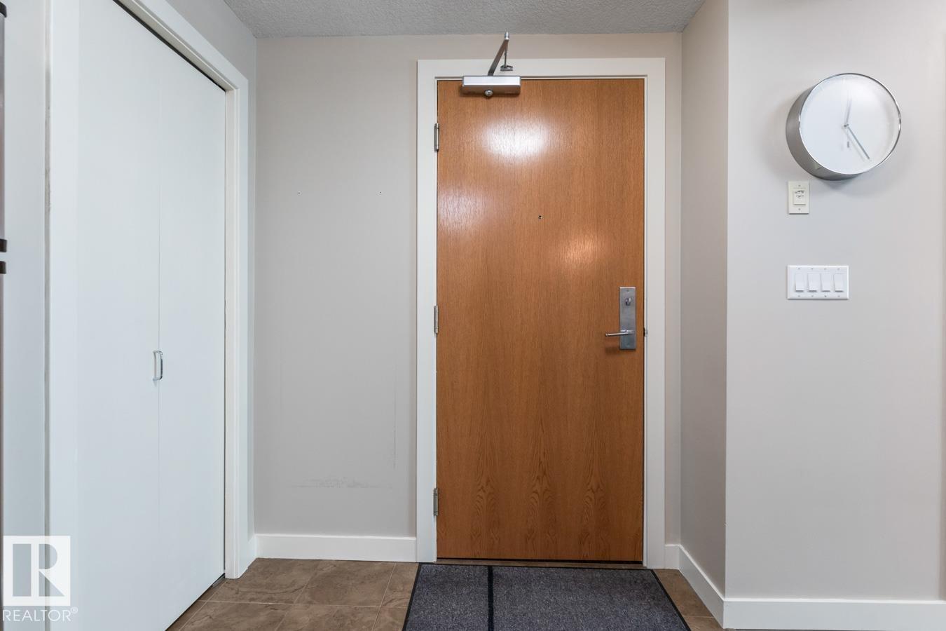 Photo 3 at 607 - 10055 118 Street NW, Wîhkwêntôwin, Edmonton