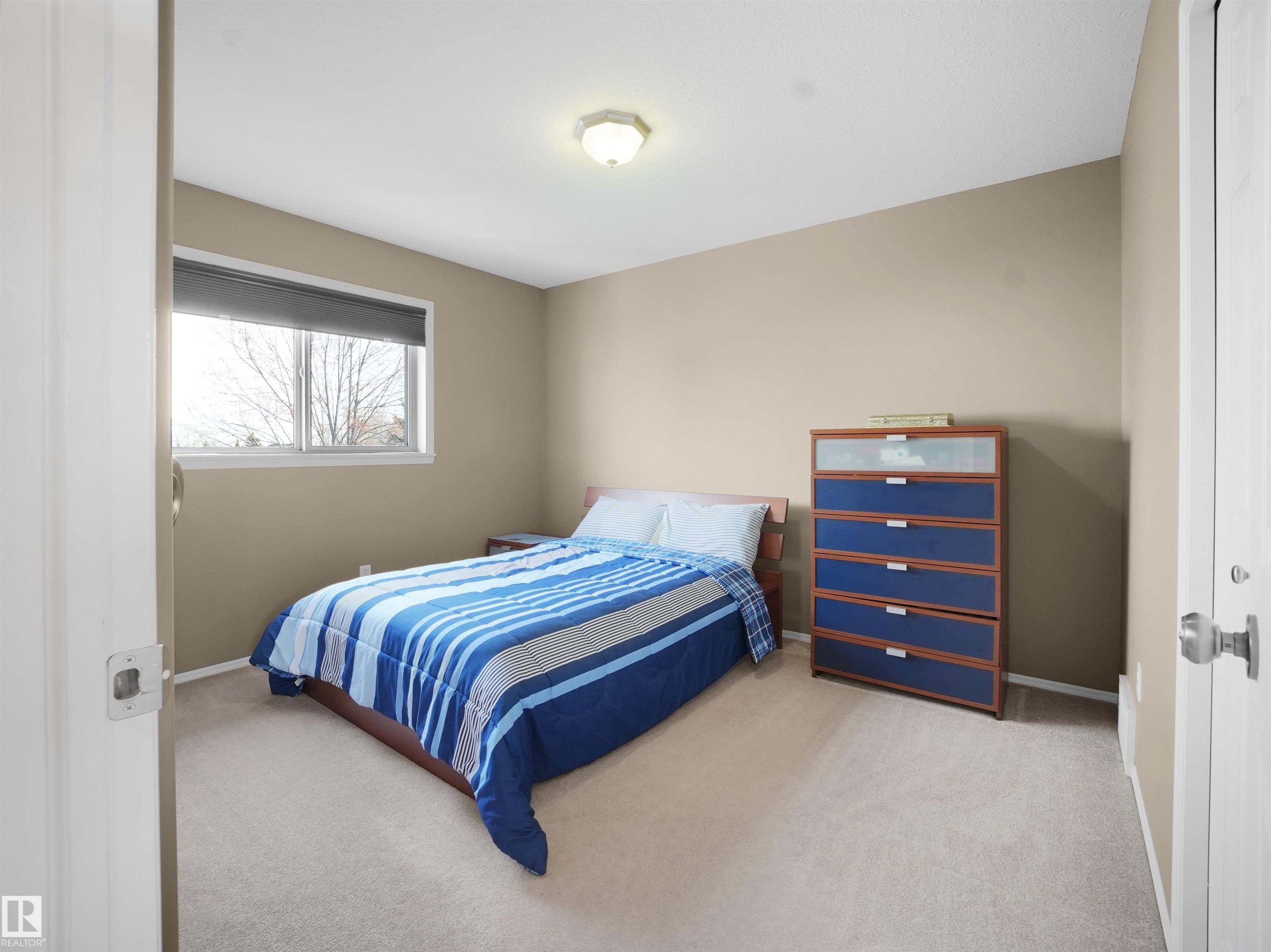 Photo 34 at 94 Dechene Road NW, Dechene, Edmonton