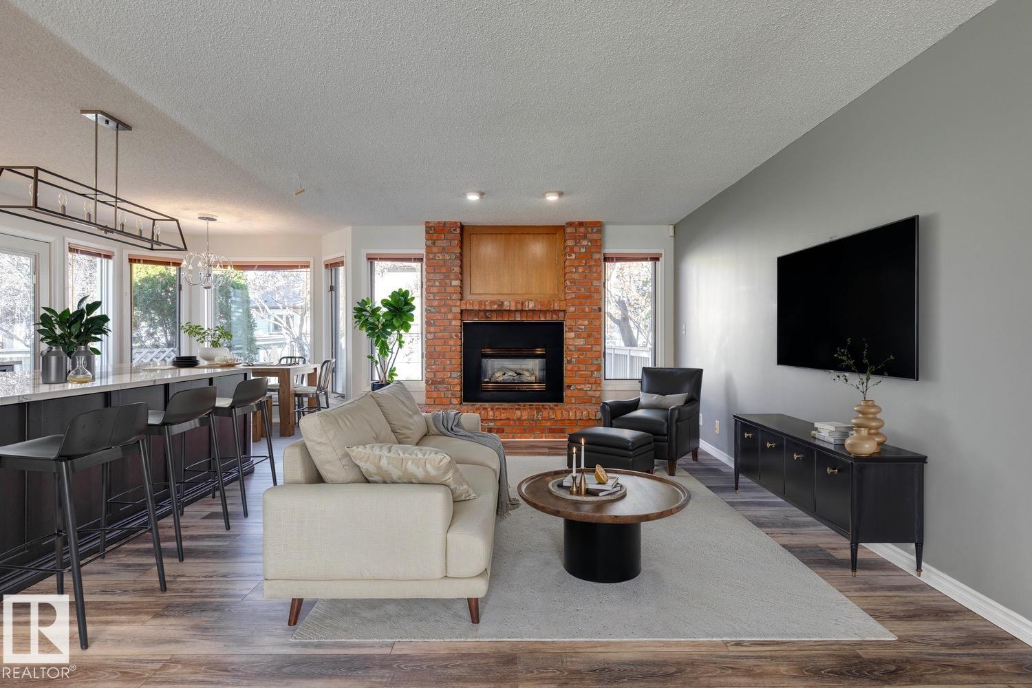 Photo 10 at 220 Heagle Crescent NW, Henderson Estates, Edmonton