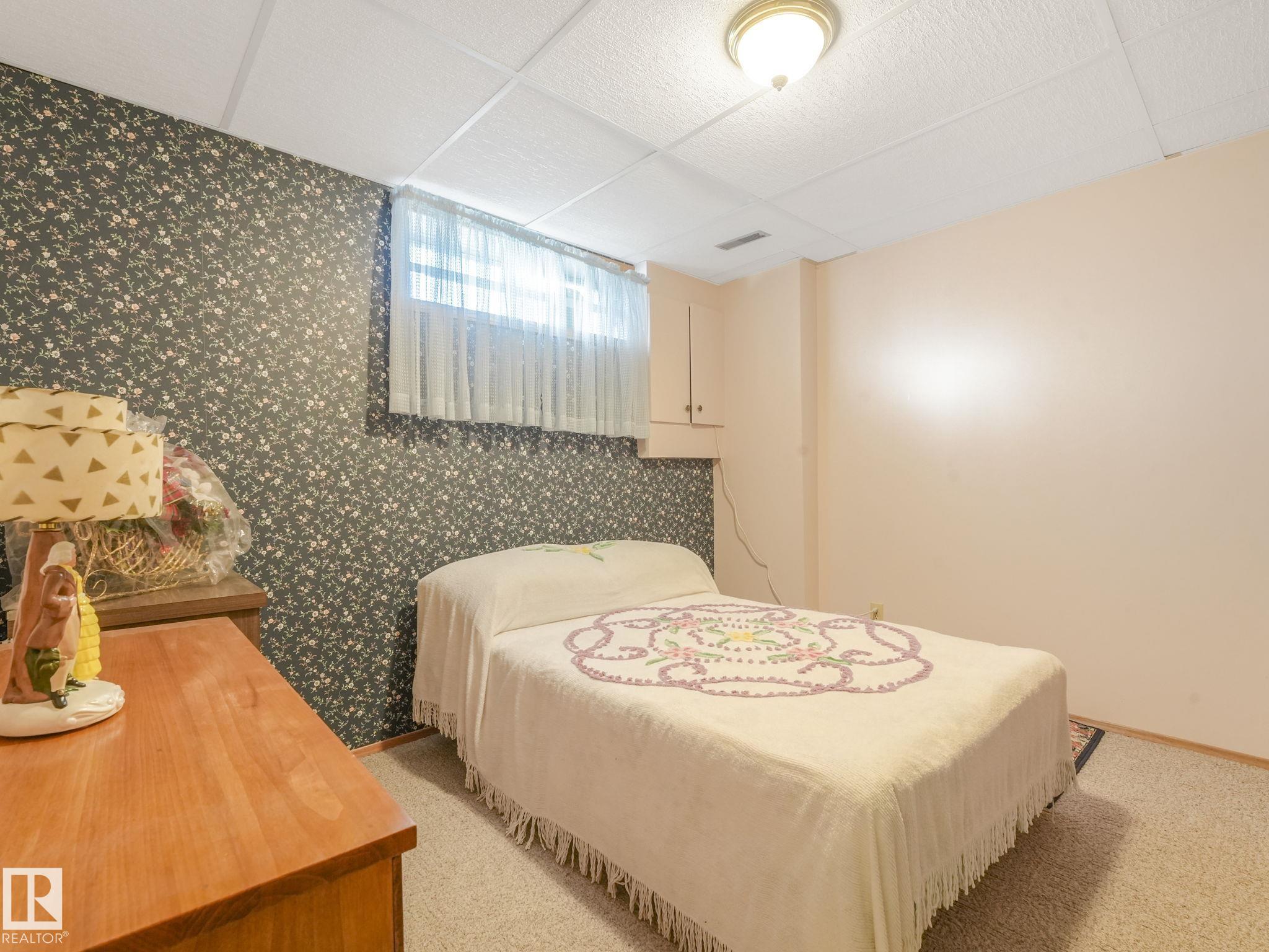 Photo 25 at 17526 Callingwood Road NW, Callingwood South, Edmonton