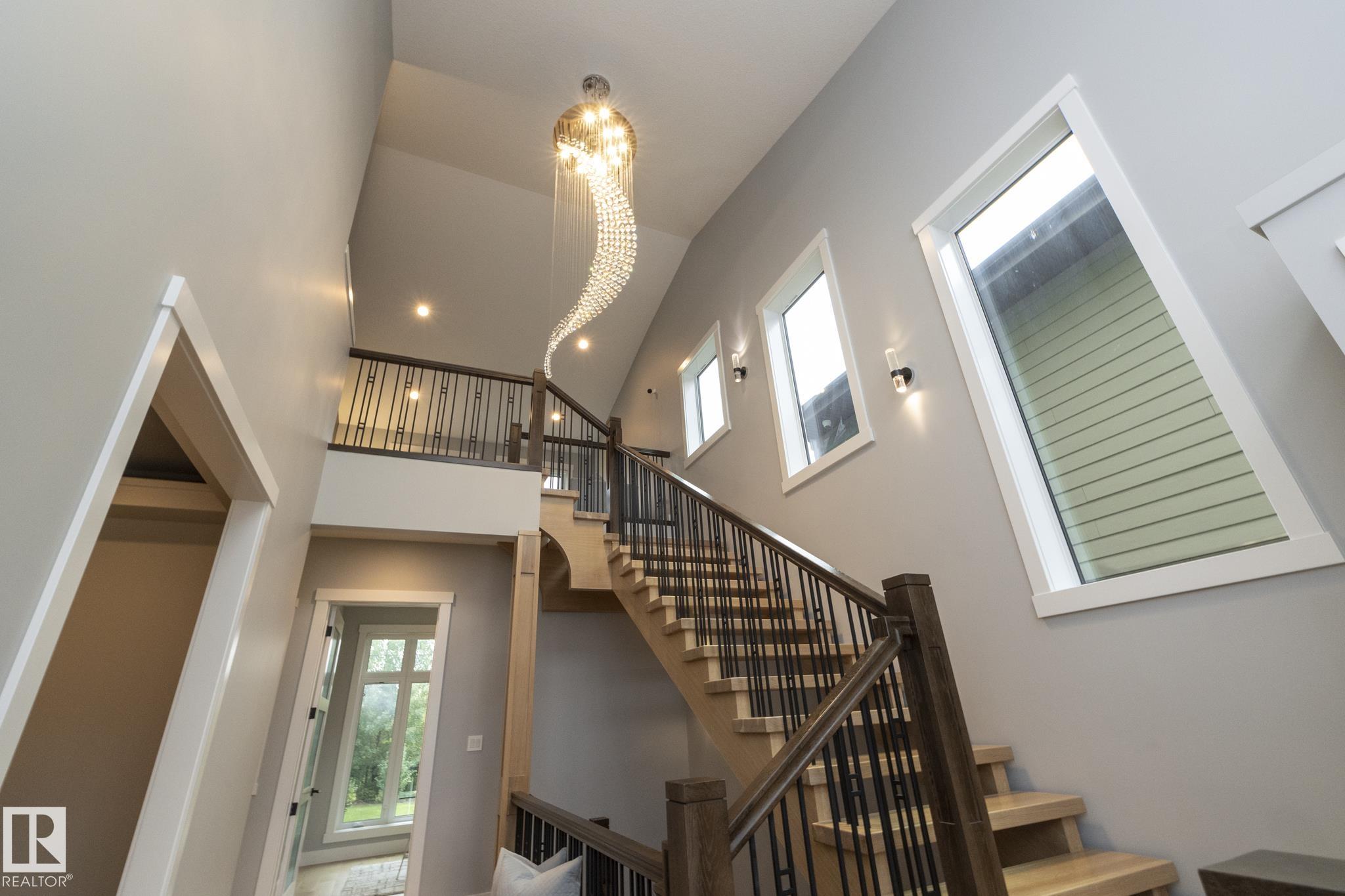 Photo 3 at 7549 May Common NW, Magrath Heights, Edmonton