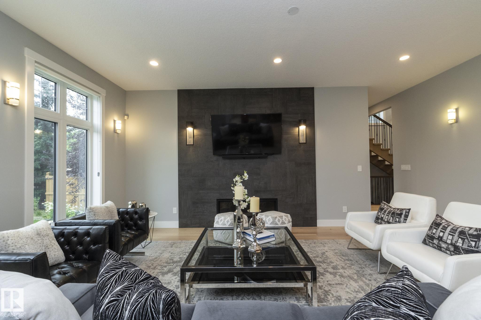 Photo 8 at 7549 May Common NW, Magrath Heights, Edmonton