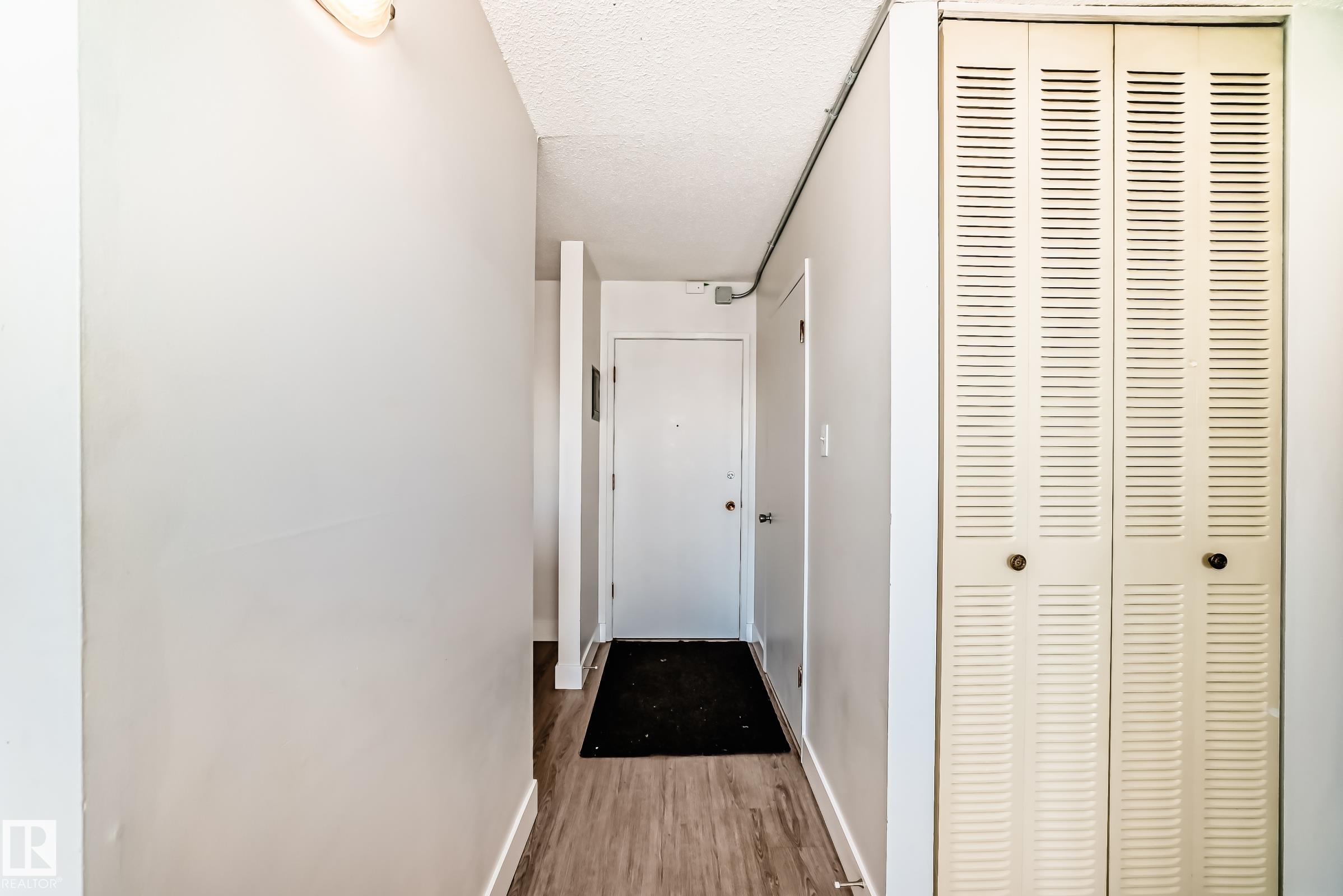 Photo 3 at 417 - 8604 Gateway Boulevard NW, Strathcona, Edmonton