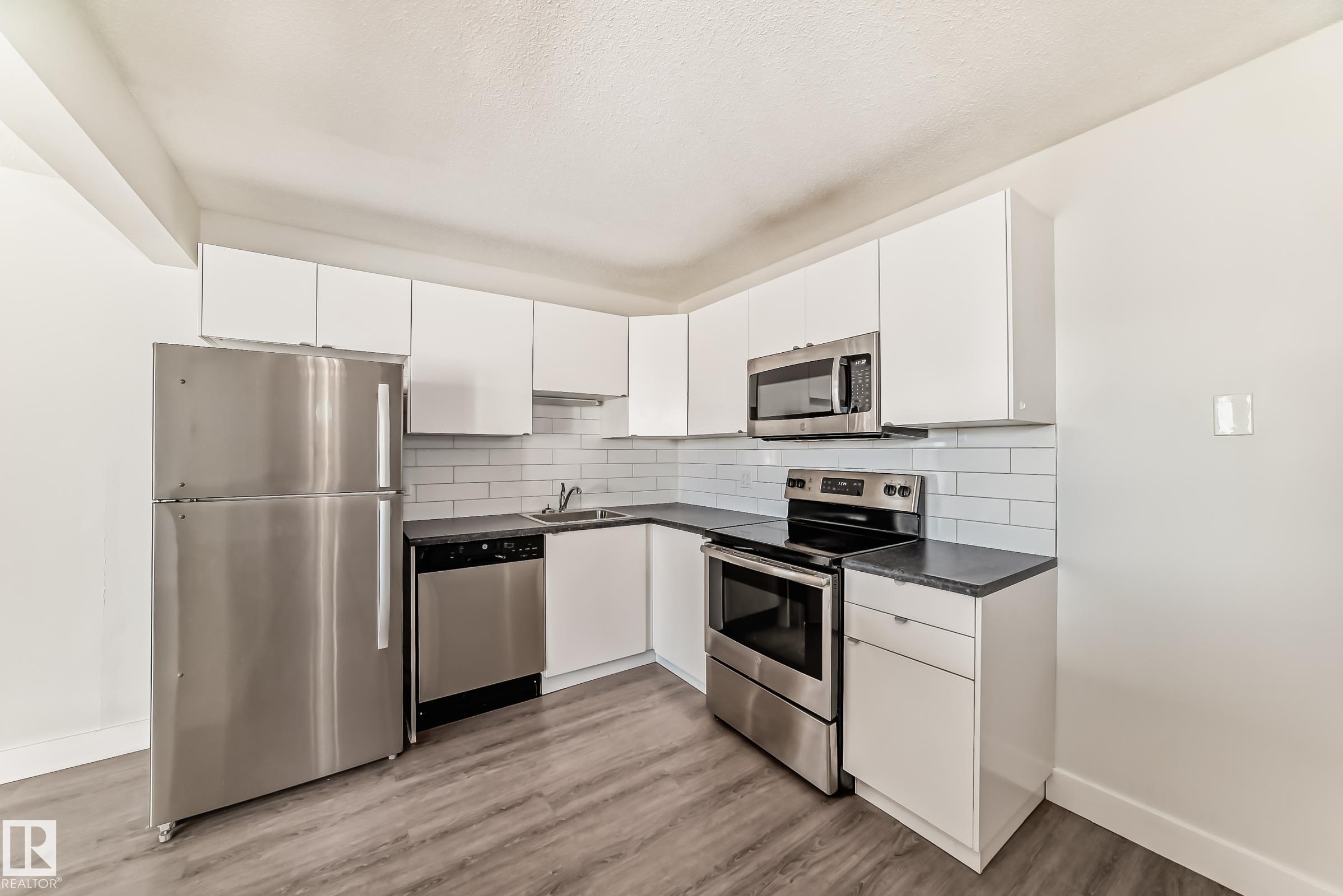 Photo 7 at 417 - 8604 Gateway Boulevard NW, Strathcona, Edmonton