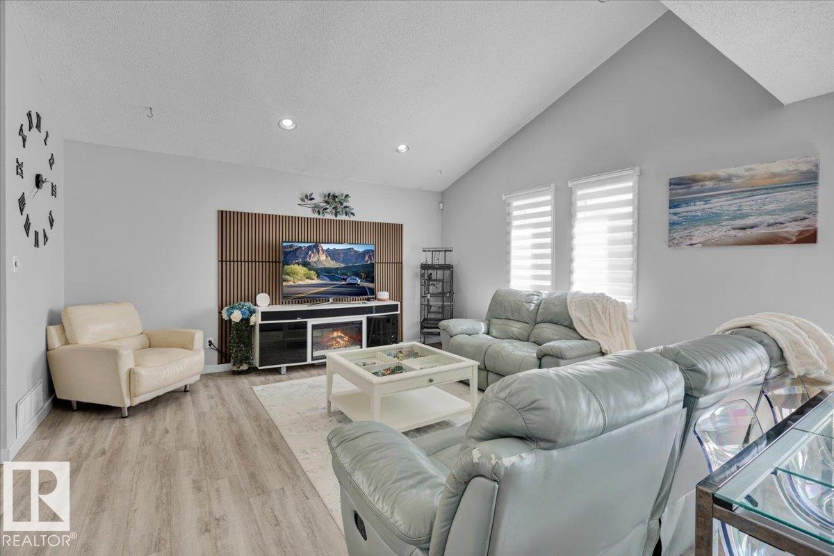 Photo 7 at 18911 58 Avenue NW, Jamieson Place, Edmonton