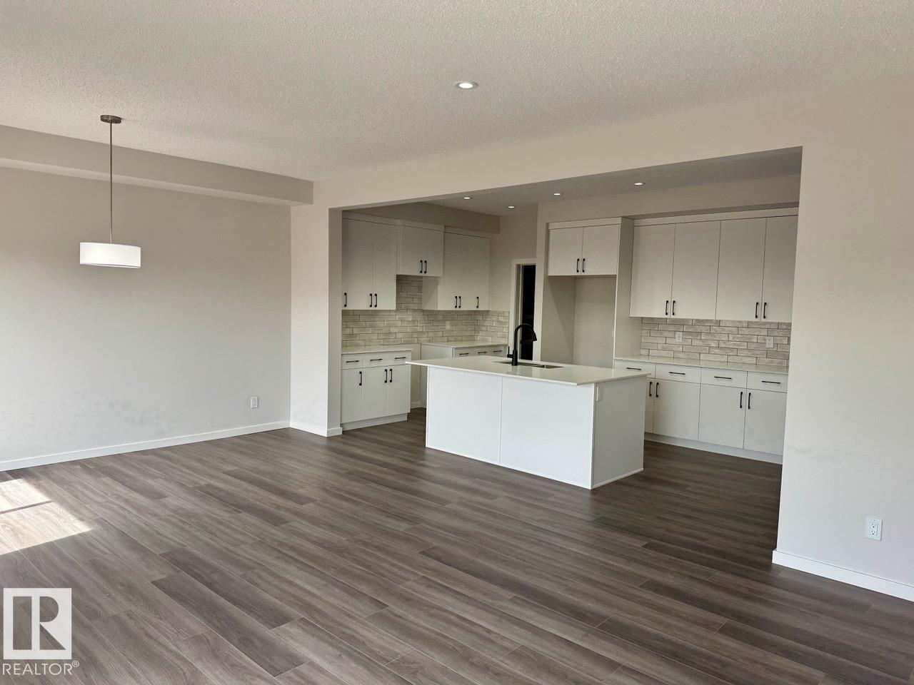 Picture for #UPPER 319 33 AV NW