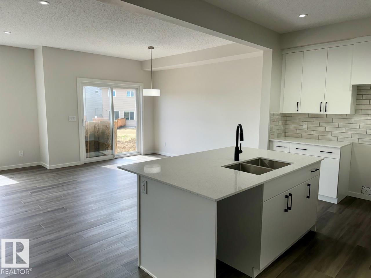 Picture for #UPPER 319 33 AV NW