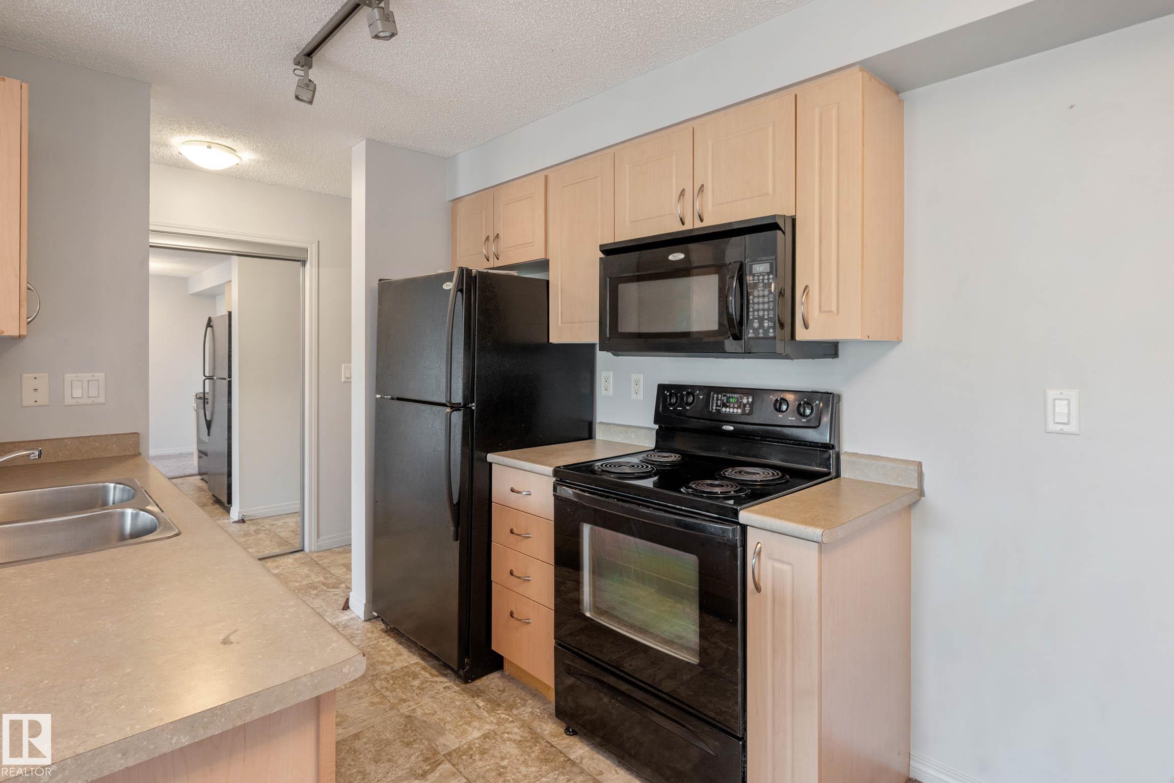 Photo 4 at 319 - 13907 136 Street NW, Hudson, Edmonton