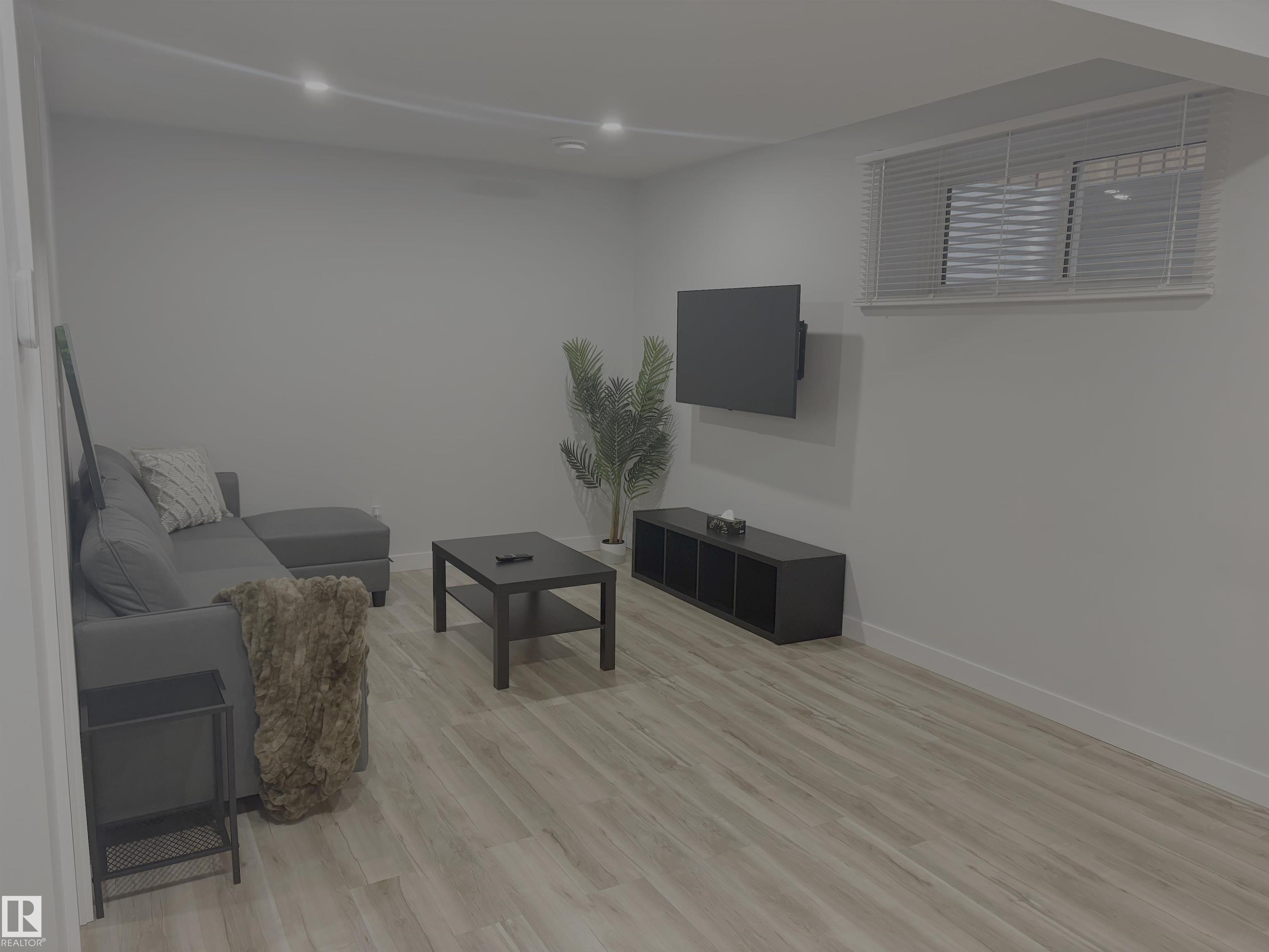 Picture for BSMT 22056 80 AV NW