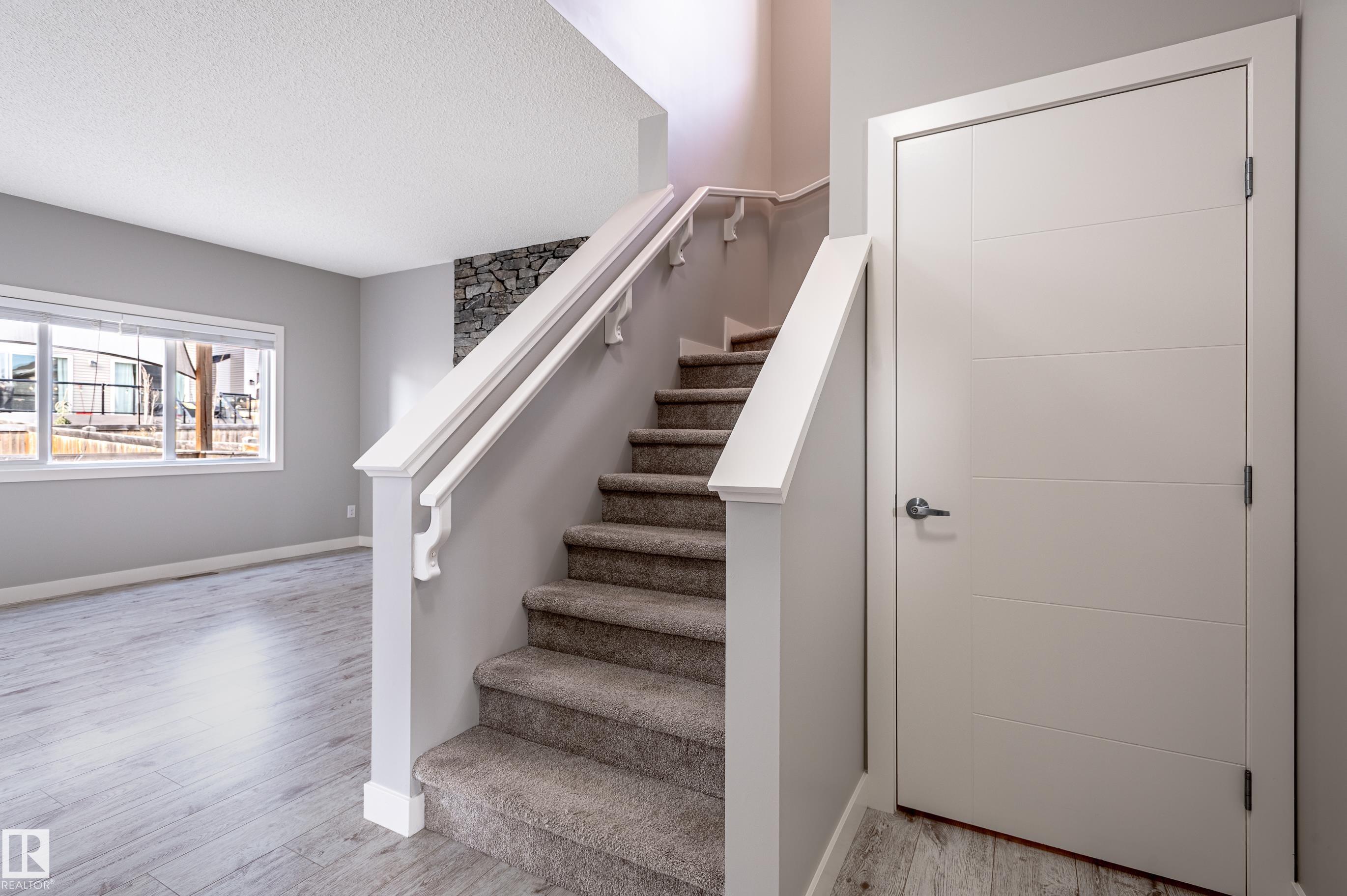 Picture for 7298 Edgemont WY NW