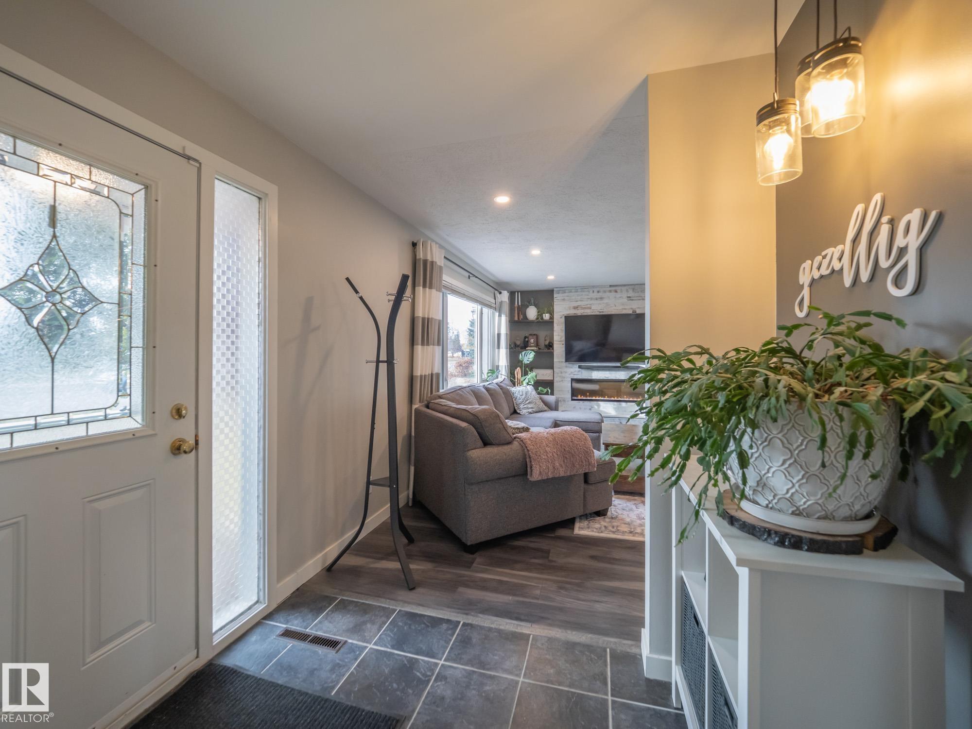 Picture for 9319 OTTEWELL RD NW