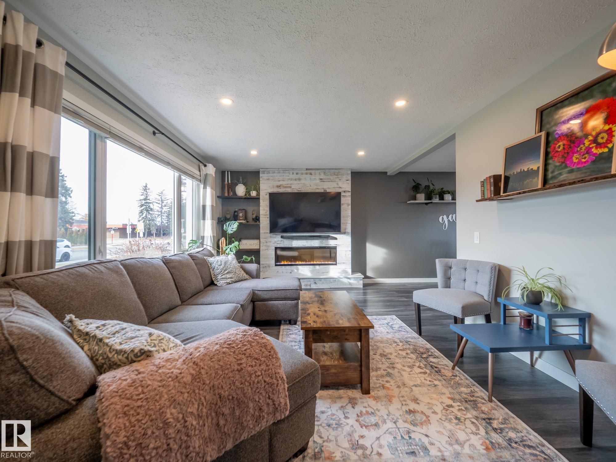 Picture for 9319 OTTEWELL RD NW