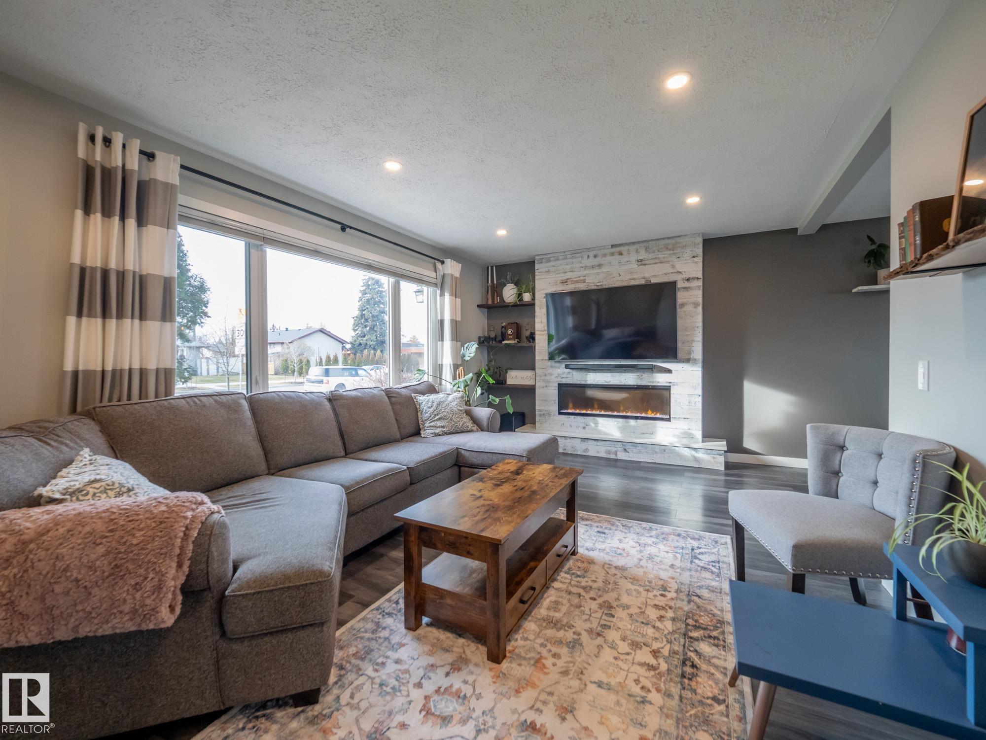 Picture for 9319 OTTEWELL RD NW