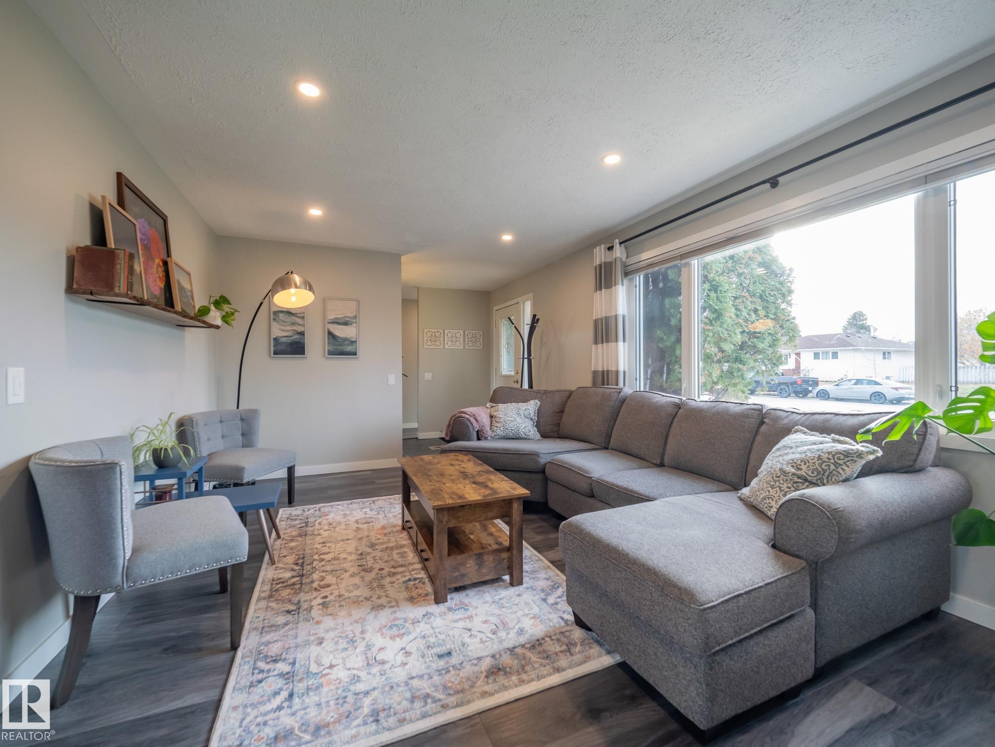 Picture for 9319 OTTEWELL RD NW