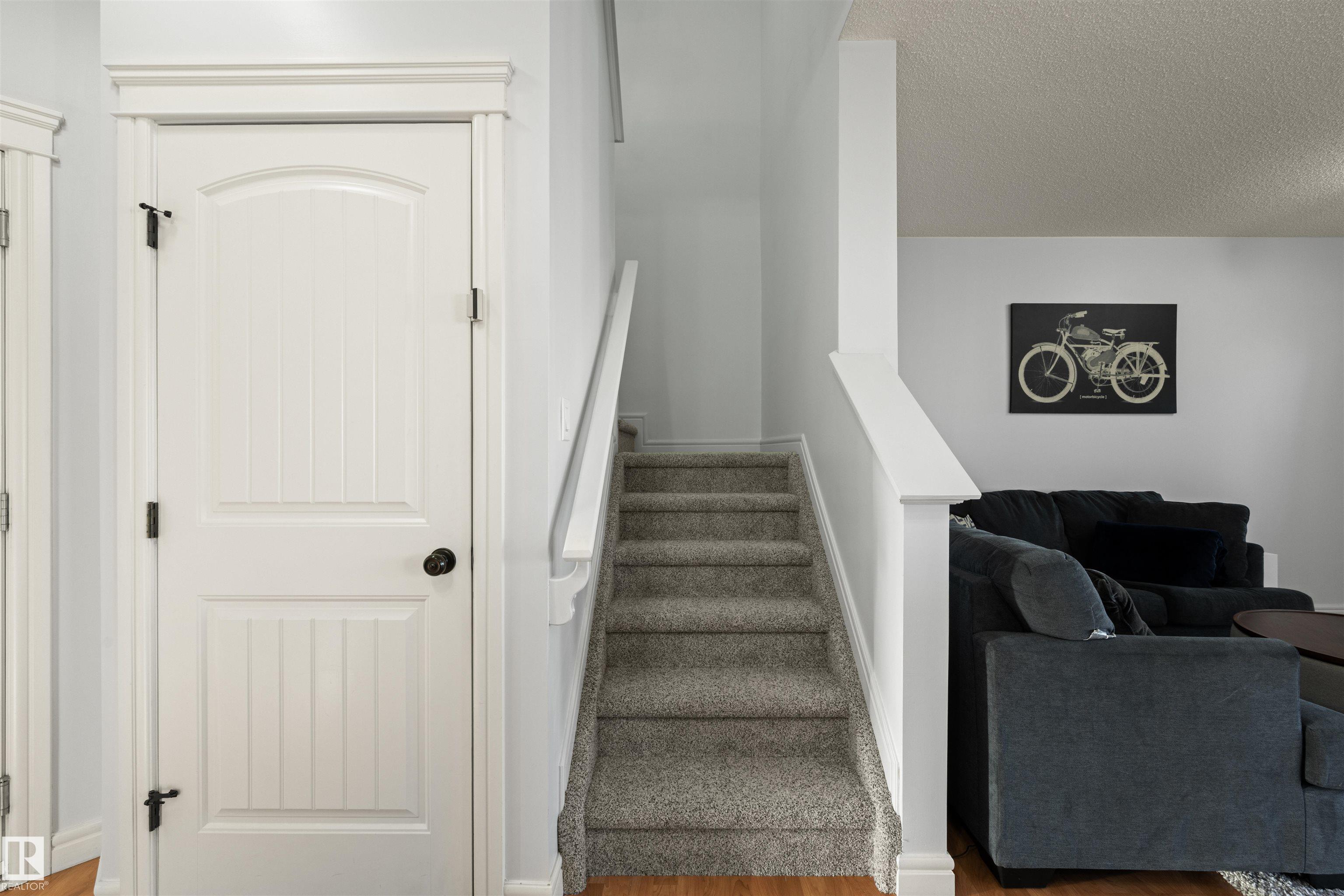 Photo 14 at 11412 14 Avenue SW, Rutherford, Edmonton